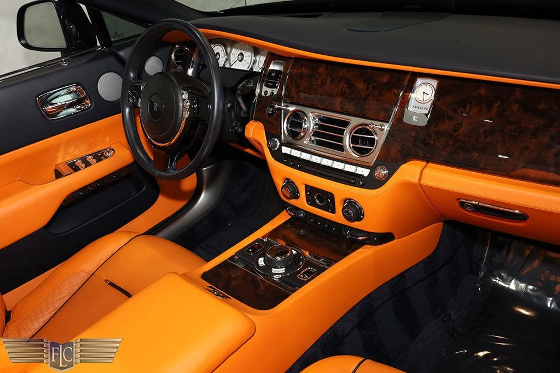 mph024_897946938_used_2017_rolls_royce_dawn_convertible_9689_22999334_25_1024_c1f8de13a0