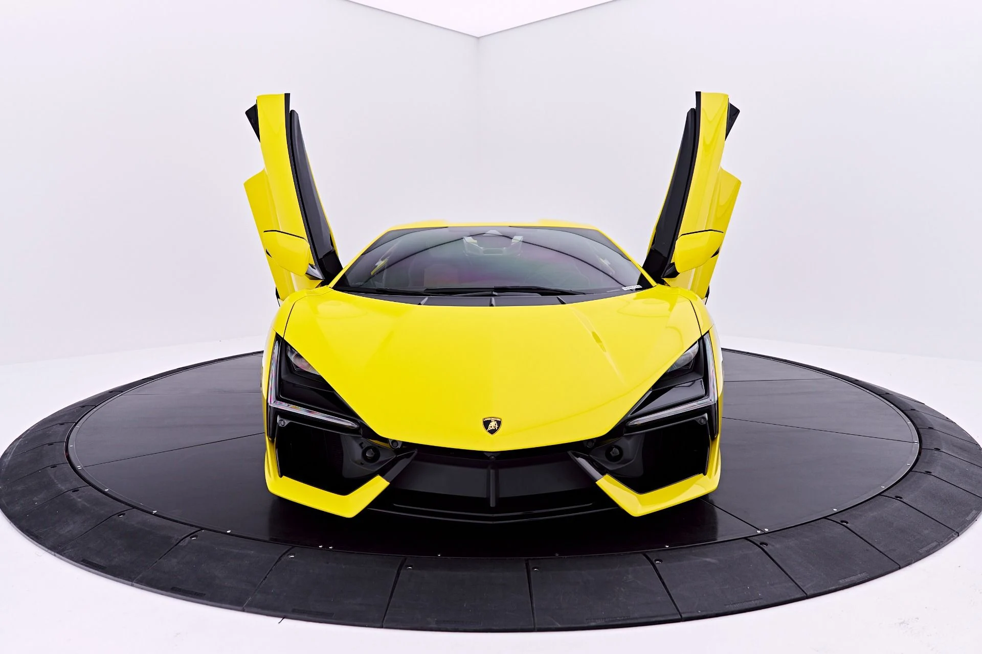 mph024_903601716_Used_2026_Lamborghini_Revuelto_Base_1782198249_b72d355049