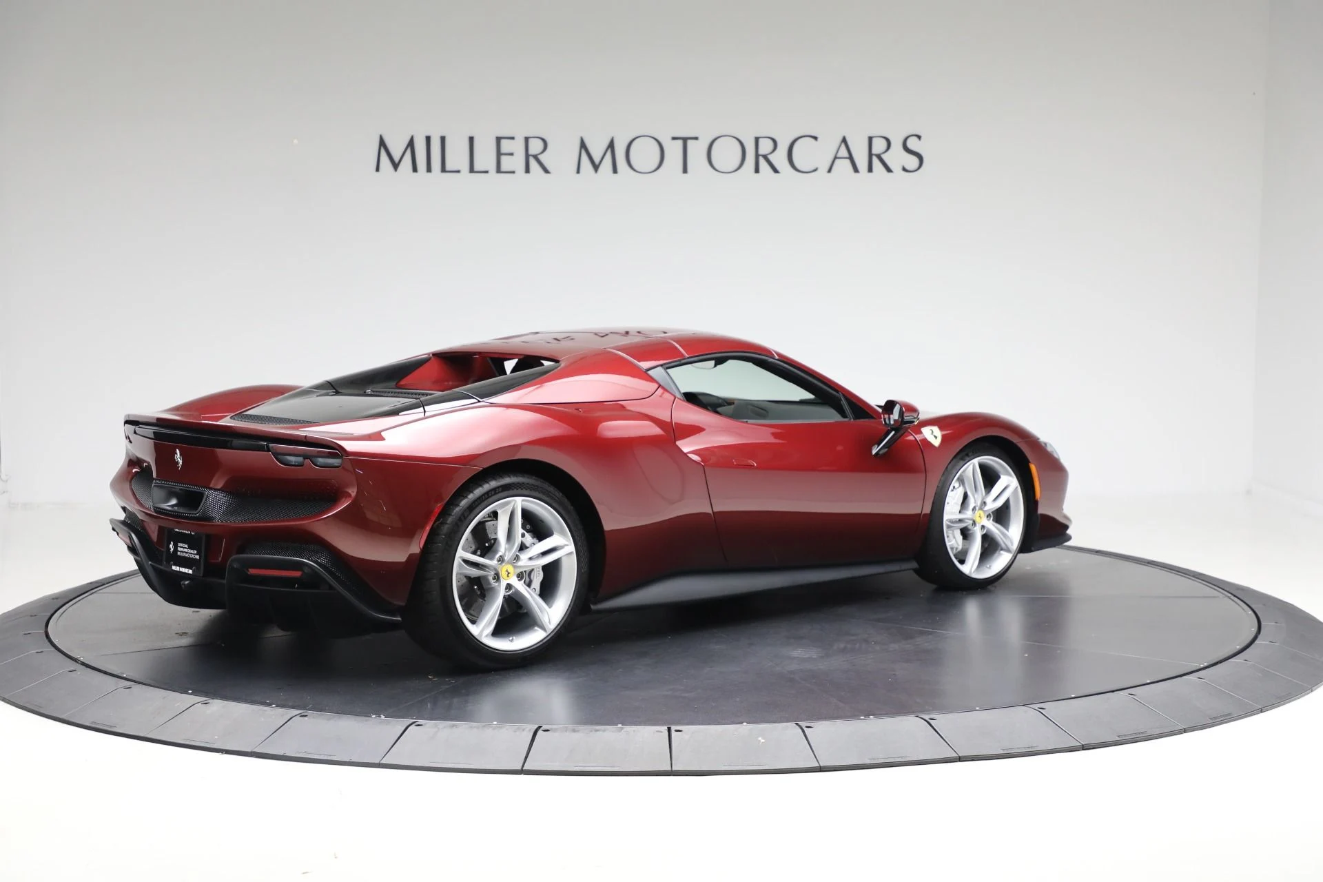 mph024_904087946_Used_2024_Ferrari_296_GTS_1760724060_cf21e4d11c
