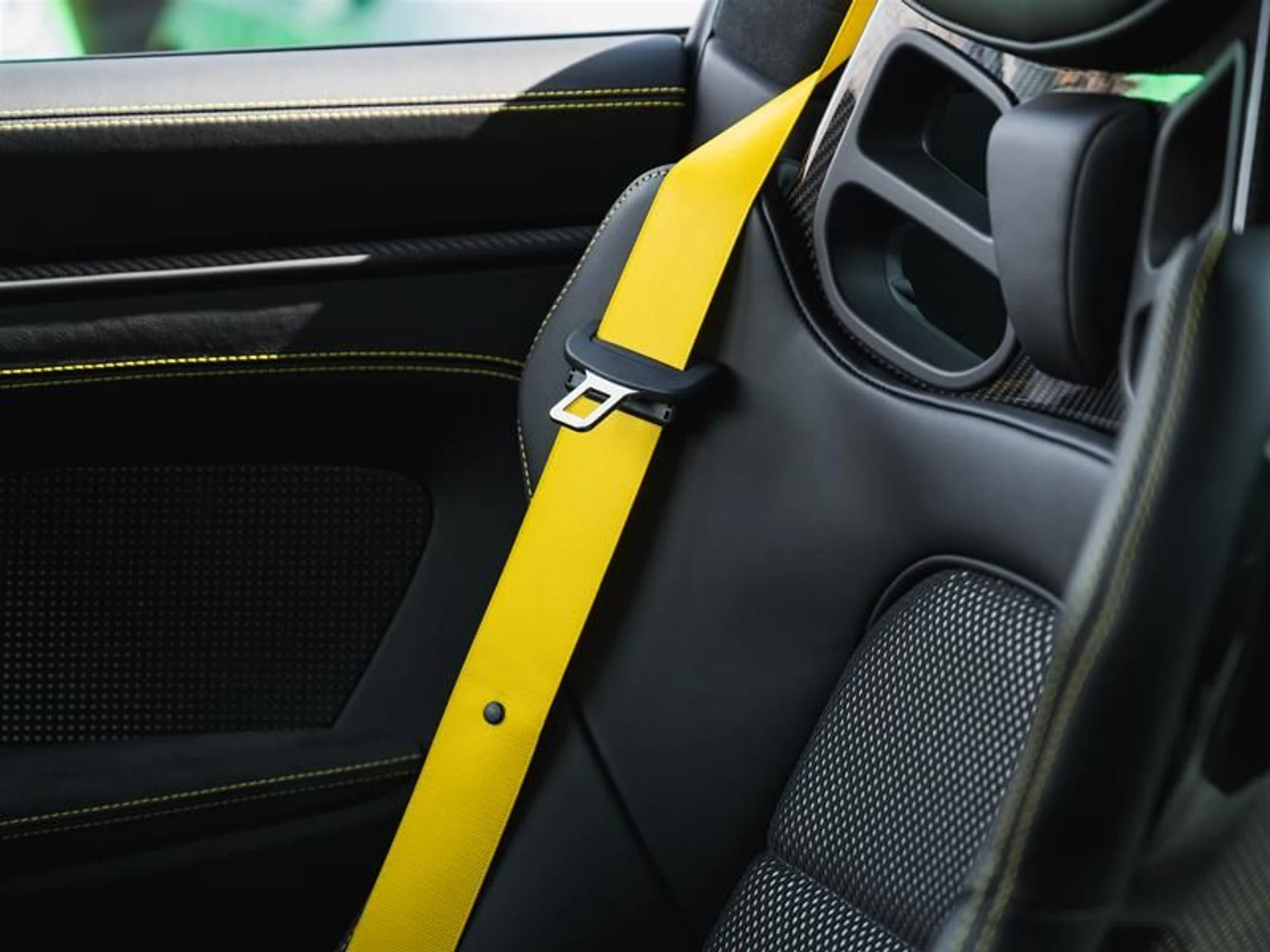 mph024_906238313_eyob2boq_593dcbf6d4