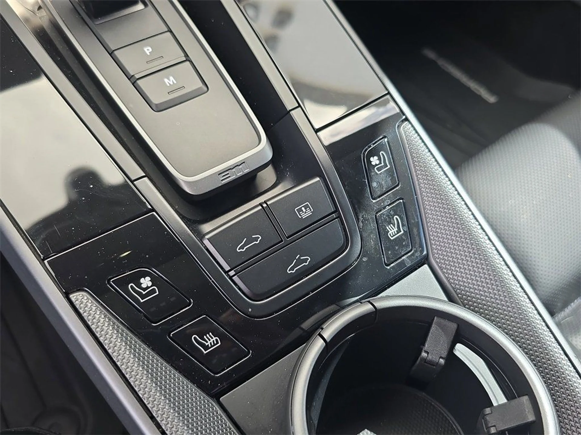 mph024_912445016_1104a0957b17636704f0f9ce90de5bcc_ade9499631