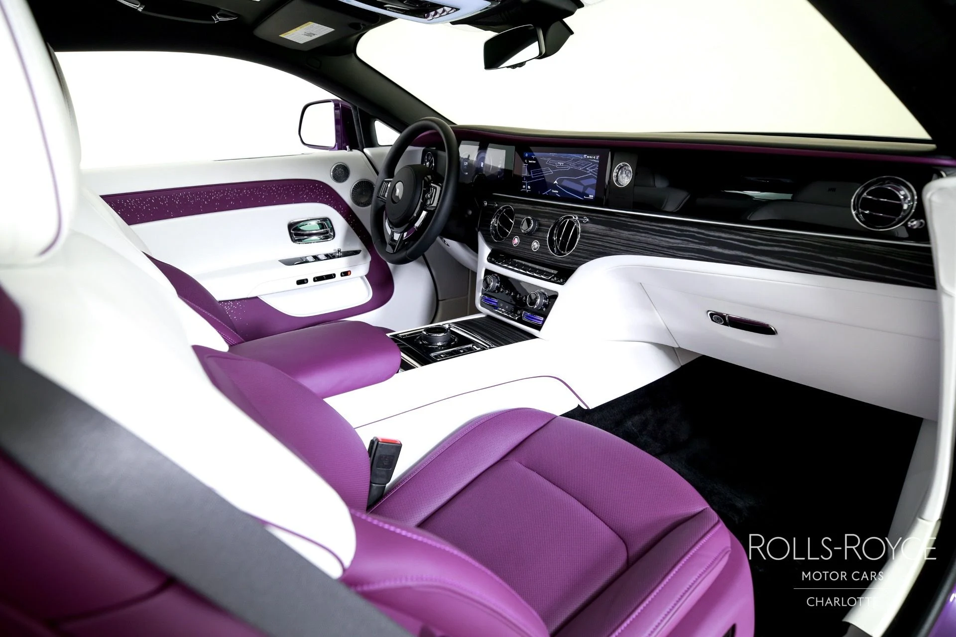 mph024_915637404_Used_2024_Rolls_Royce_Spectre_1754591081_0866f2660a