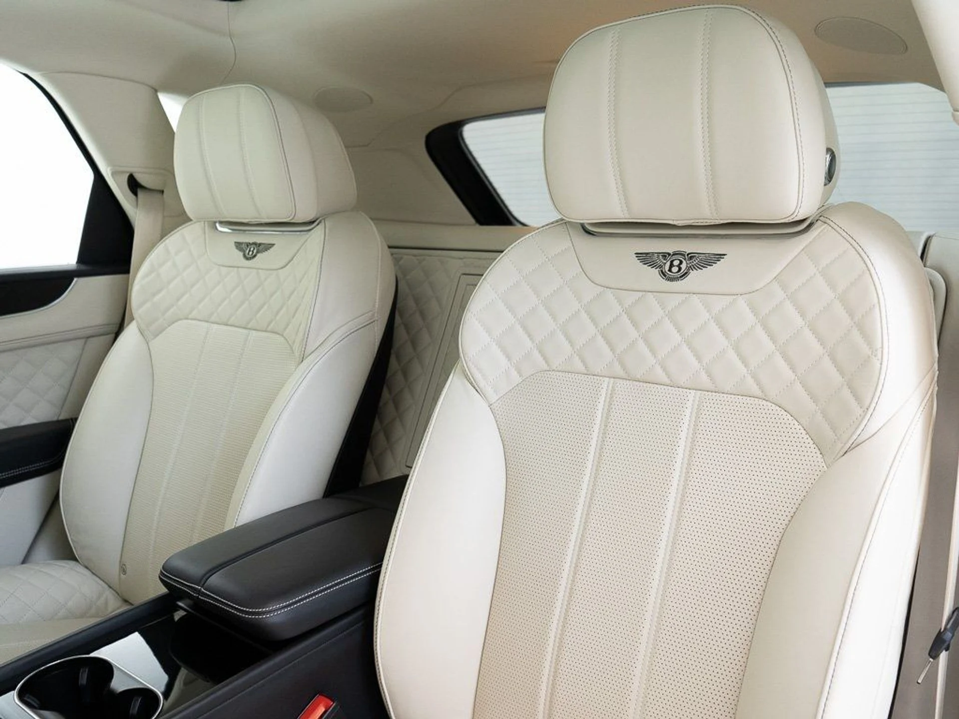 mph024_920301238_ca55bcc0449dd900ac4220b653dc8240_453aeffb56