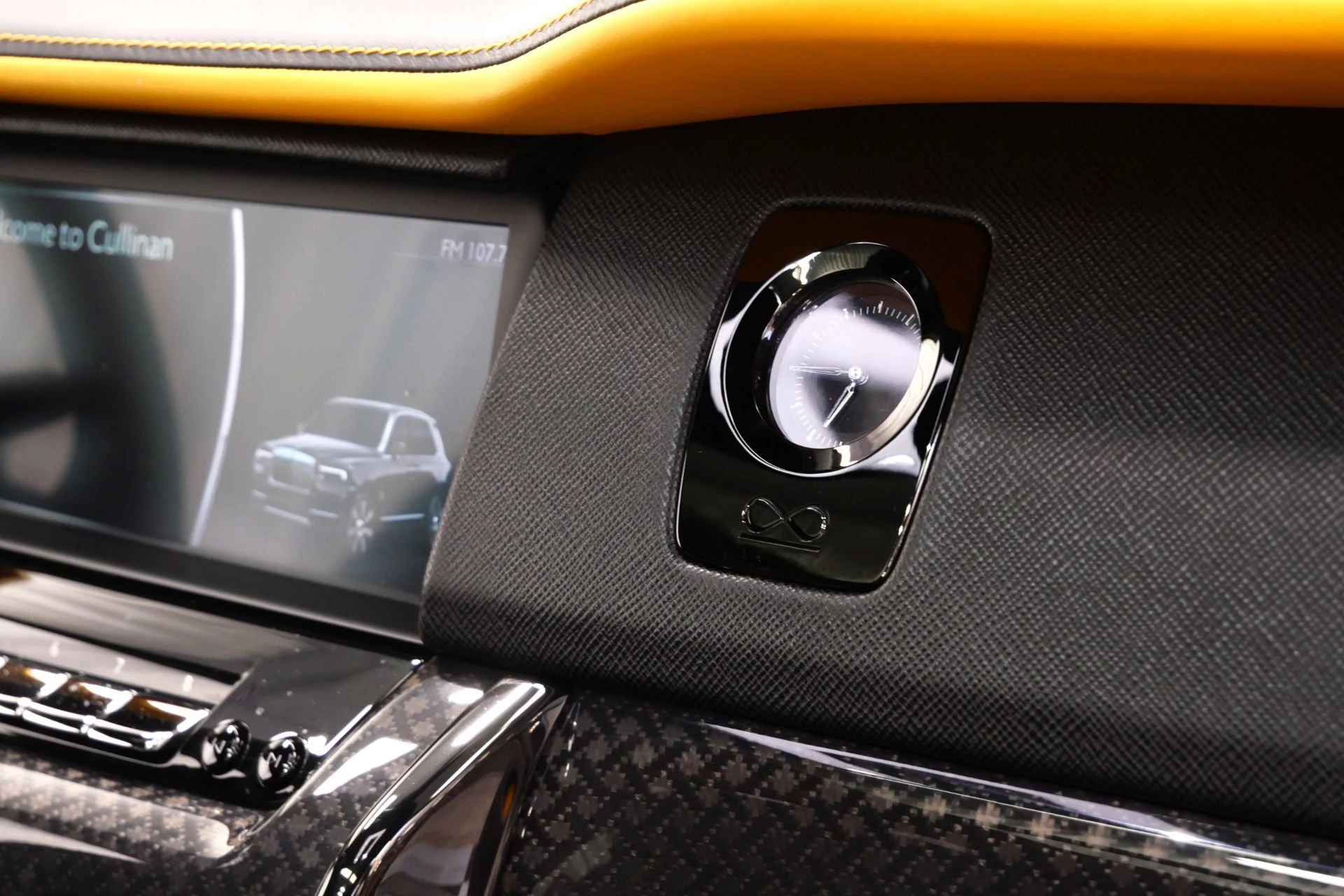 mph024_927789187_Used_2023_Rolls_Royce_Cullinan_Black_Badge_Rear_Seat_Entertainment_Bespoke_Audio_Panoramic_Roof_1785878493_0e6b67dea4