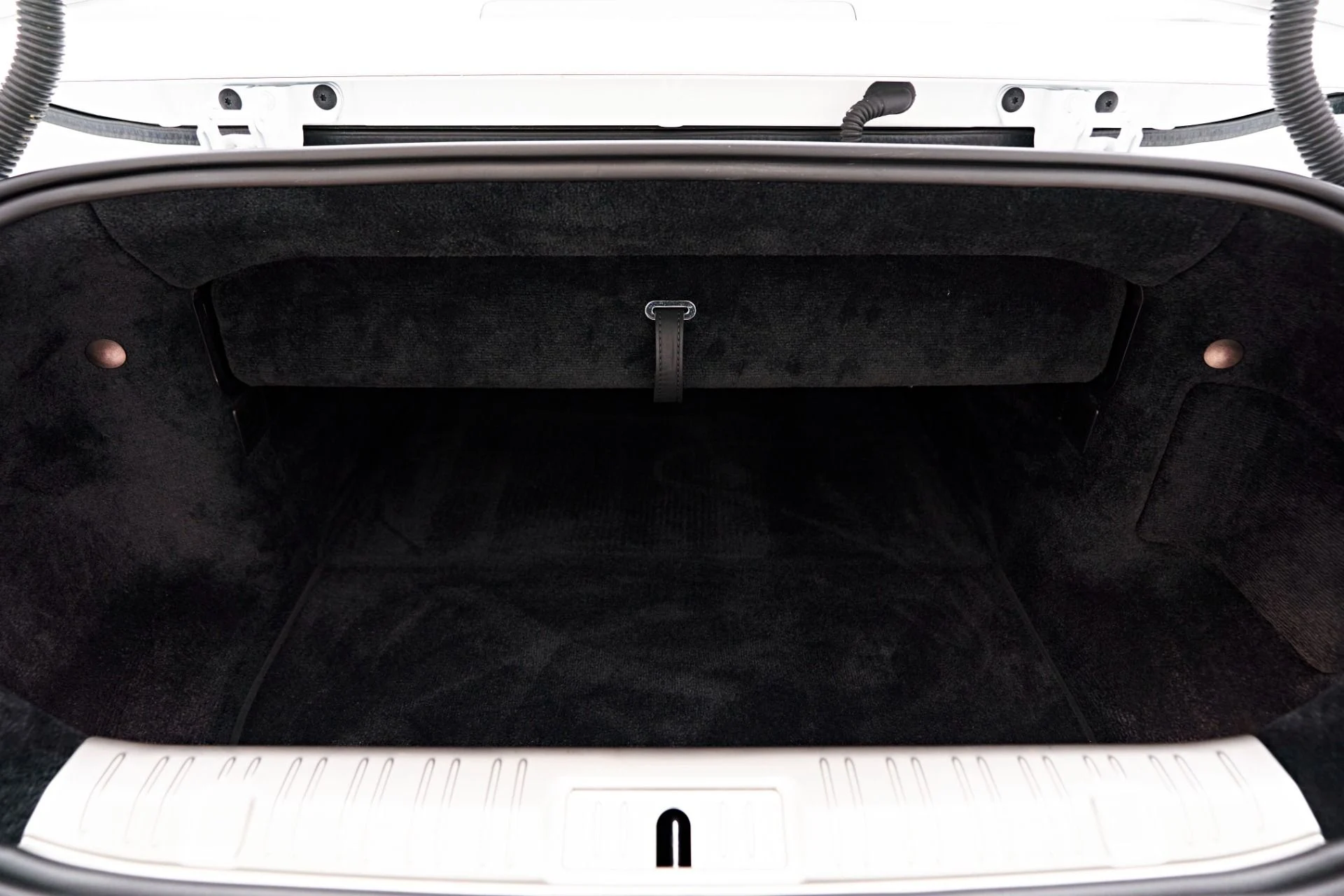 mph024_929451823_Used_2018_Rolls_Royce_Dawn_Base_1722633895_ed4920816b