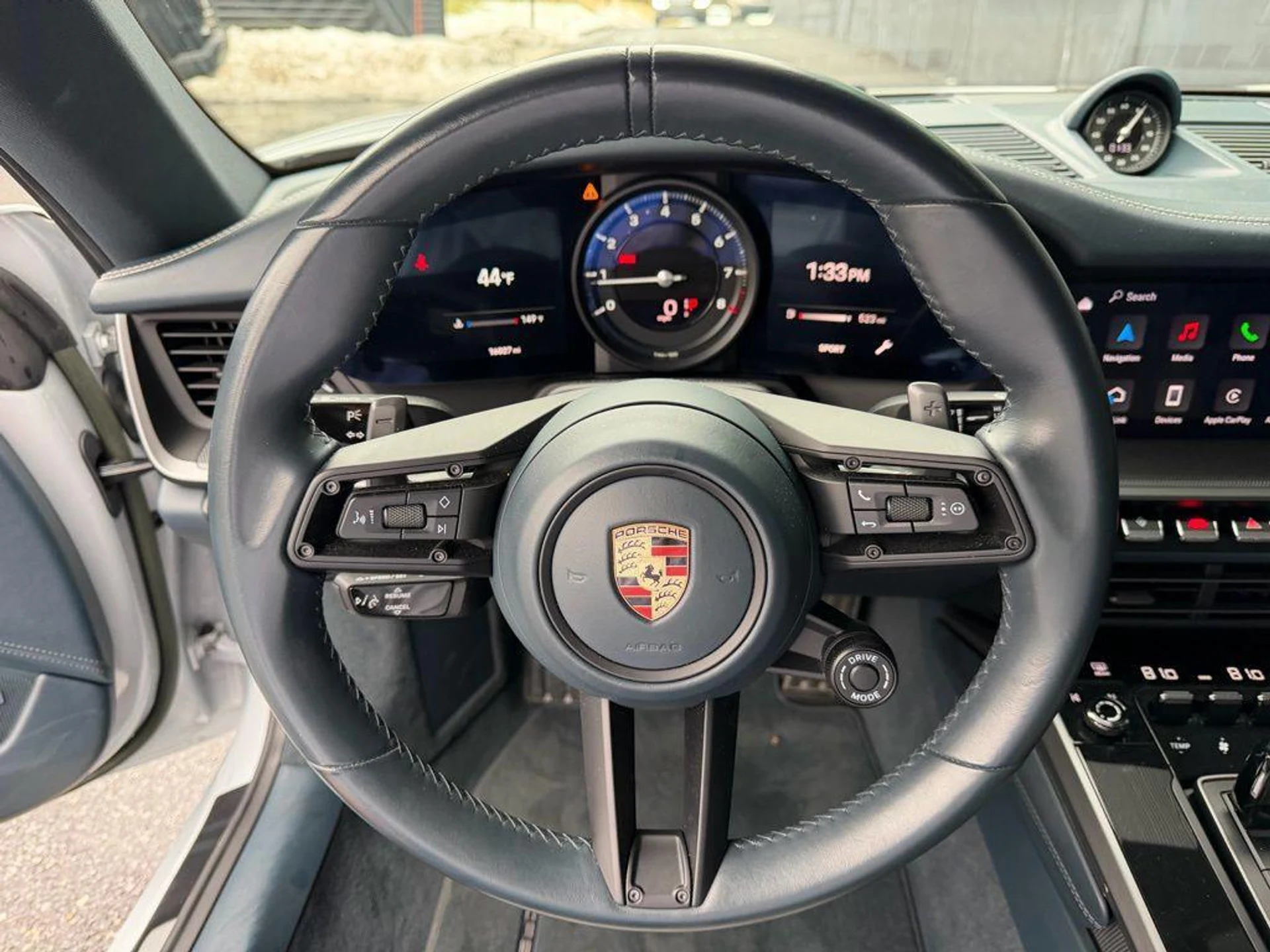 mph024_933724823_y_Je_VG_Fc5r_Hi_Qdv_A0gg_P5jk_Mz_UU_e098e45f25