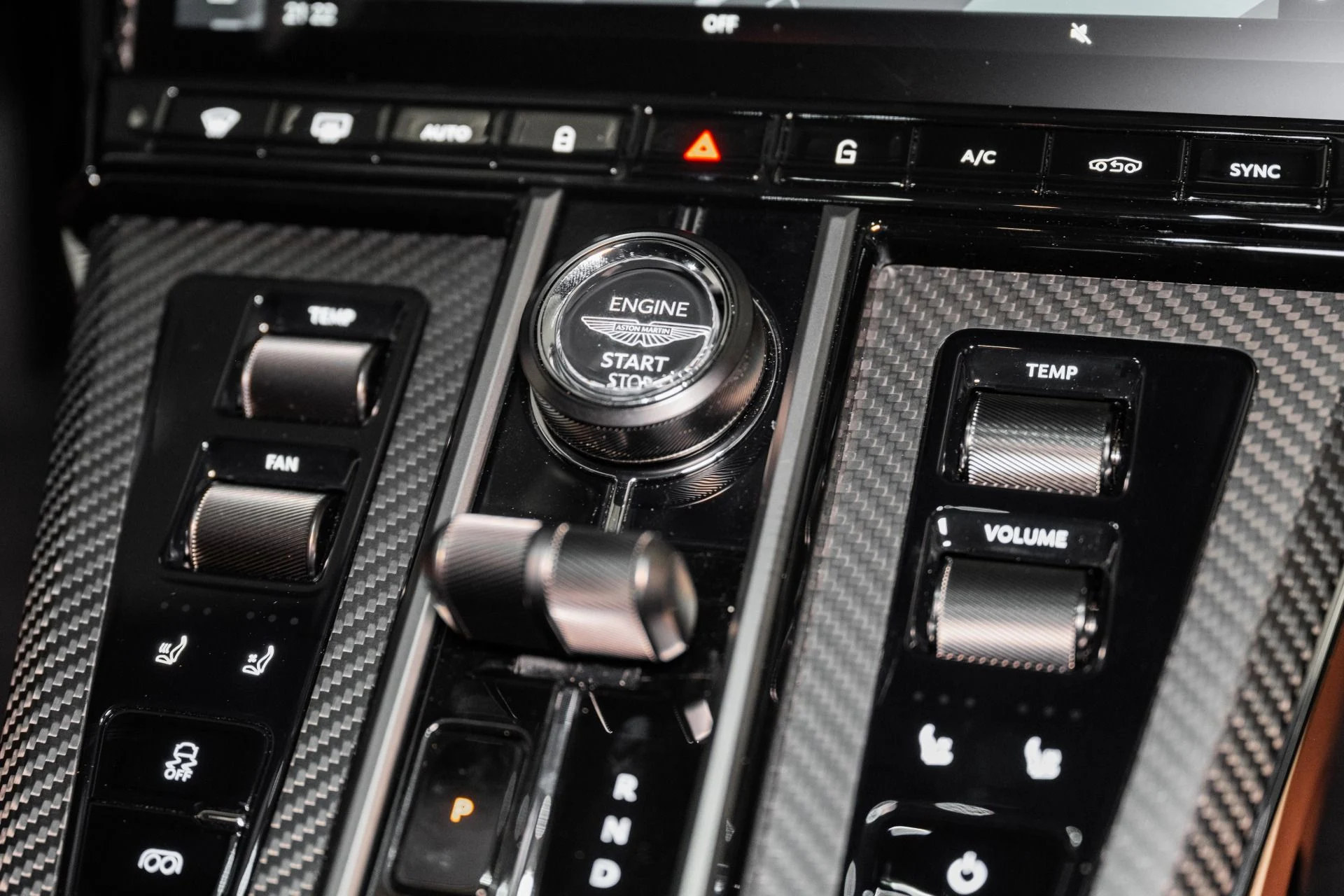mph024_938639089_New_2026_ASTON_MARTIN_VANTAGE_1756307805_9844045886