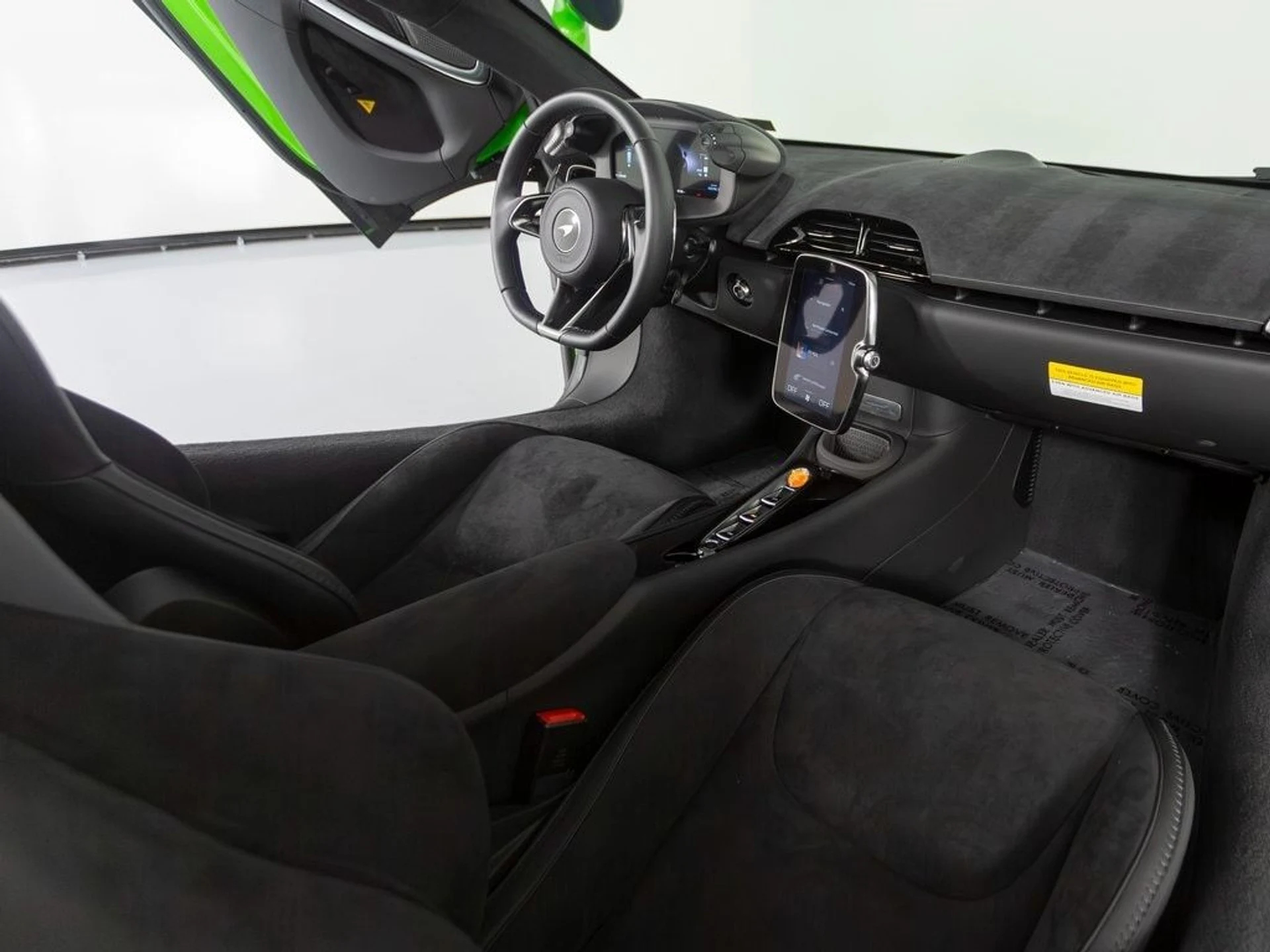 mph024_940507779_1b7ad9a0850a5d310891b39cb3e5fd61x_3b86d7e635