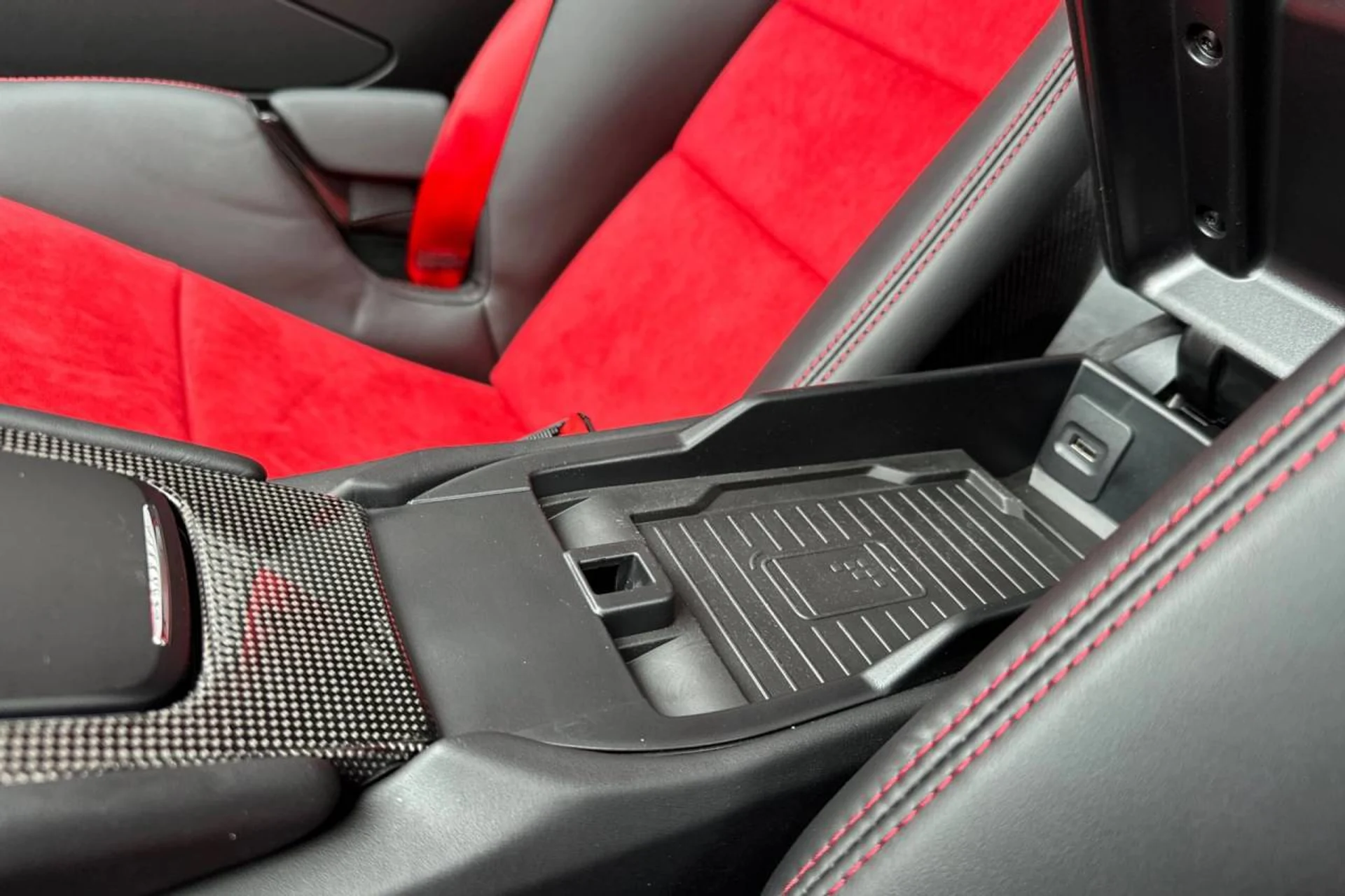 mph024_941300157_1280_8d66787d5e