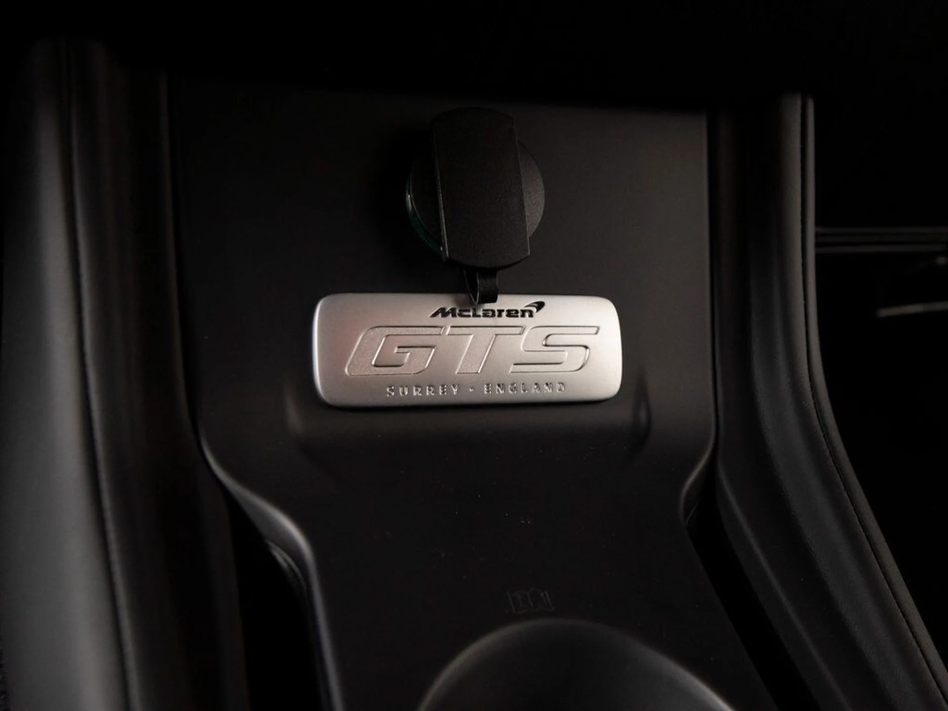 mph024_9458724_24f73843058e5d9e284fd655d4023a17x_e7b5a5a14e