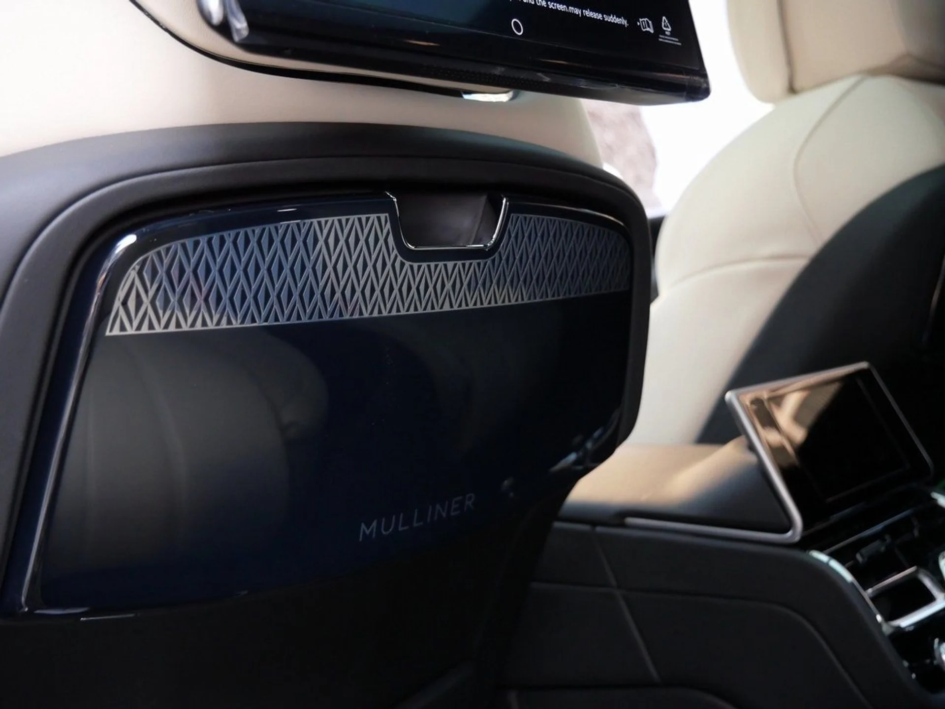 mph024_94601253_9b62fbdce7253cc12fc627678a83ad33x_2a27e6a070