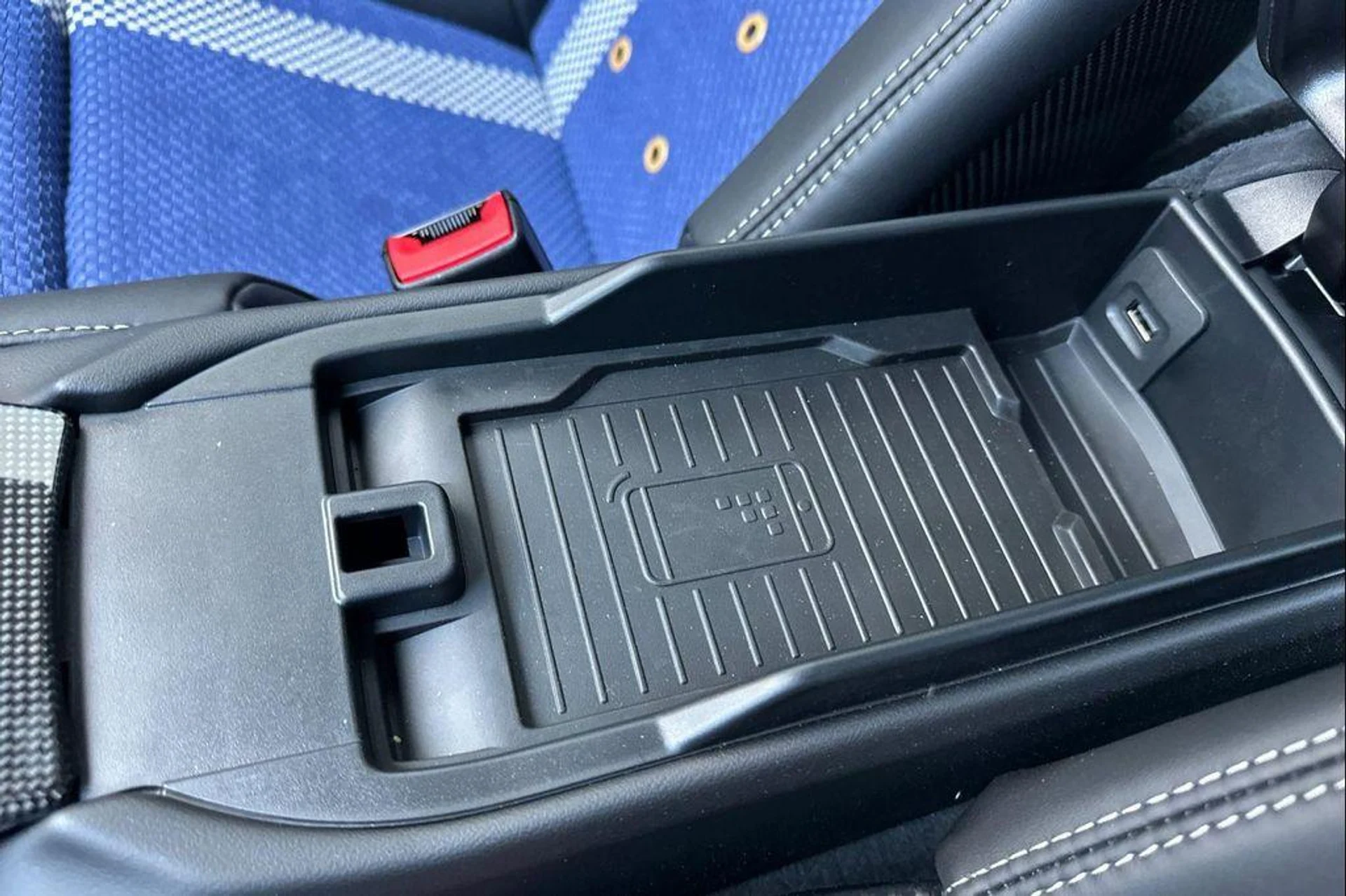 mph024_947360618_C7_Byw_N3_TY_Tvyd_P12_Mc_PLQ_6_Wgjs_0c60ef6884