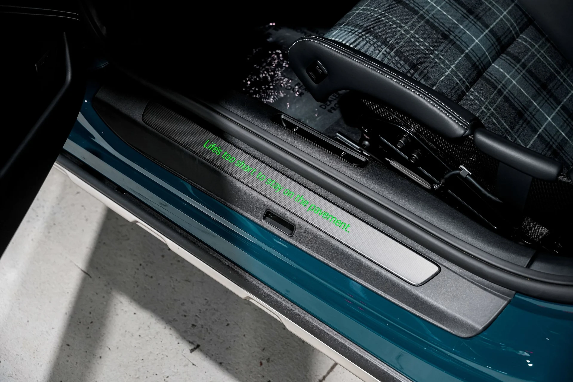 mph024_947734225_641ca0fce590ef6154f426b1d142ebaax_449e8628c0