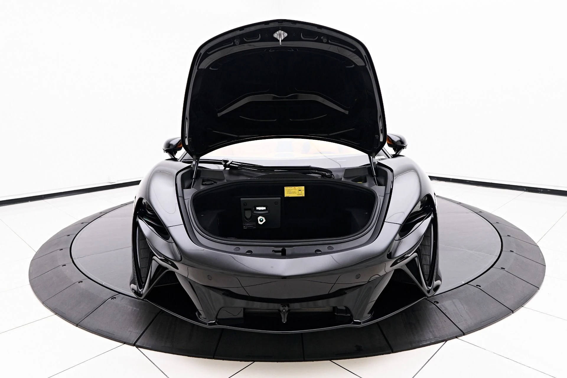 mph024_954479257_Used_2025_Mc_Laren_Artura_Tech_Lux_1755534985_0e05821d0b