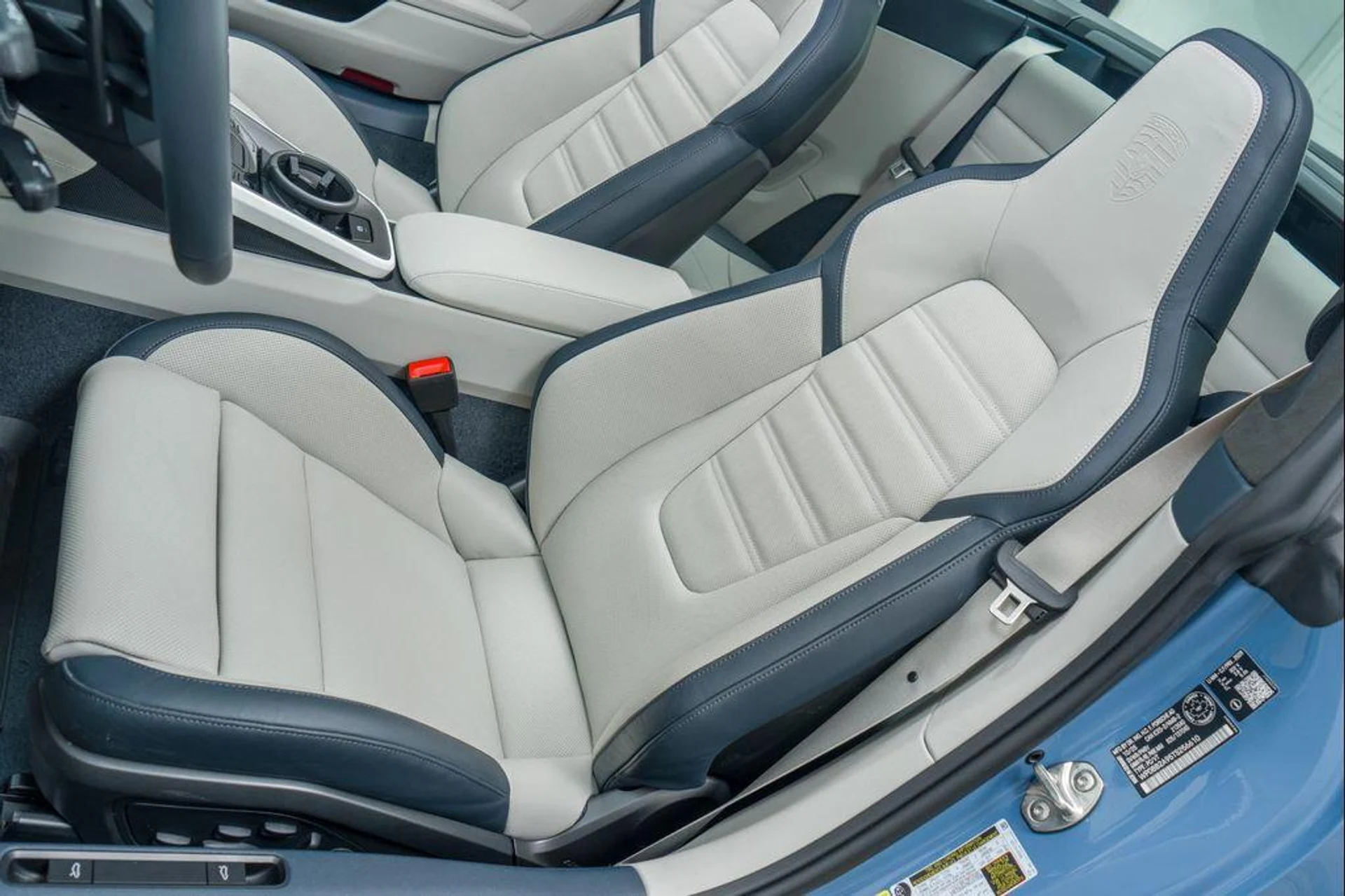 mph024_968617374_8ic8593p_Afw8s_R_Ty99_ME_Jze_WI_f4c18372db