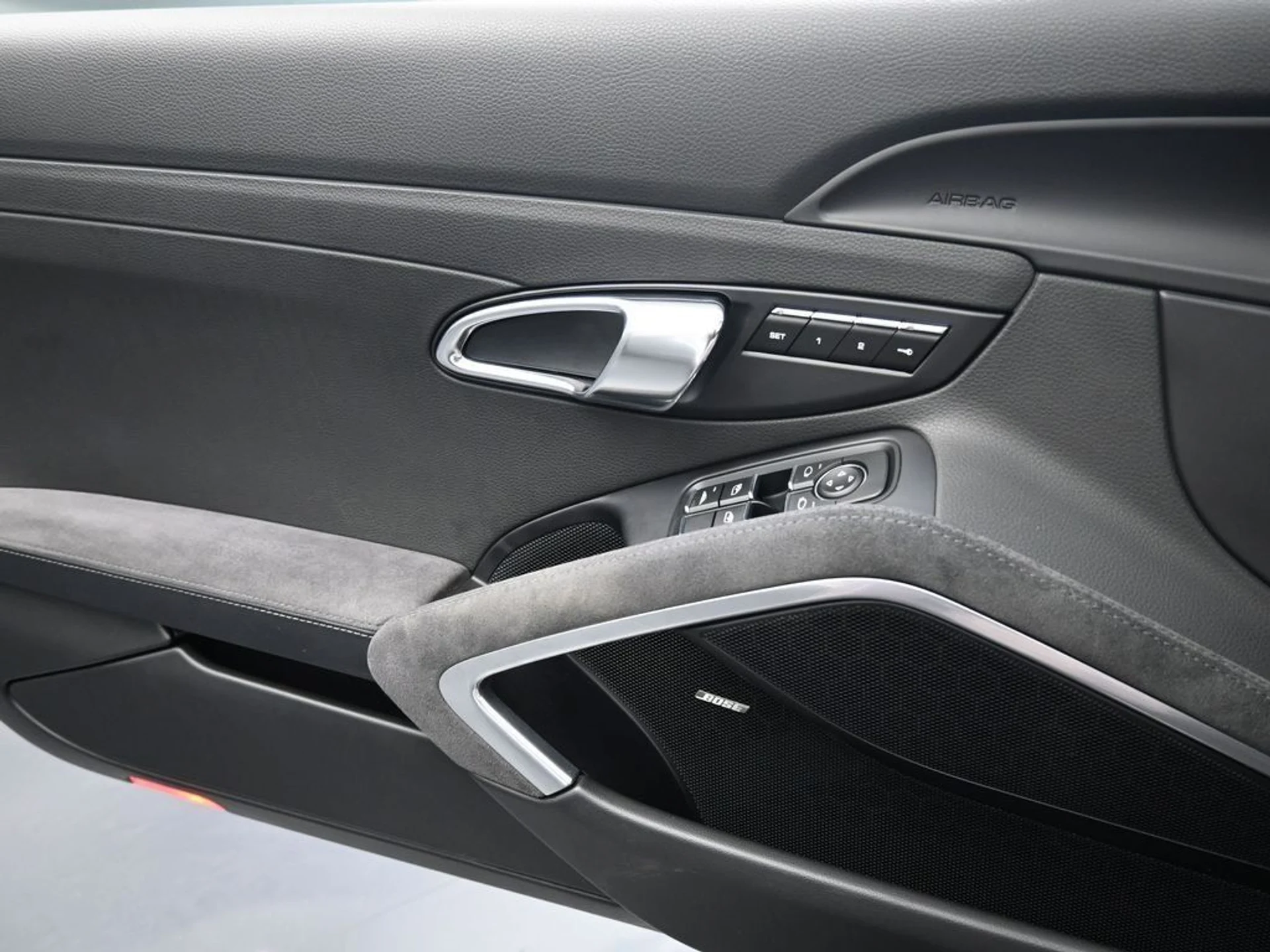 mph024_976725850_226d15aa411ae6af593f288ad76b3223_d462cc6b41