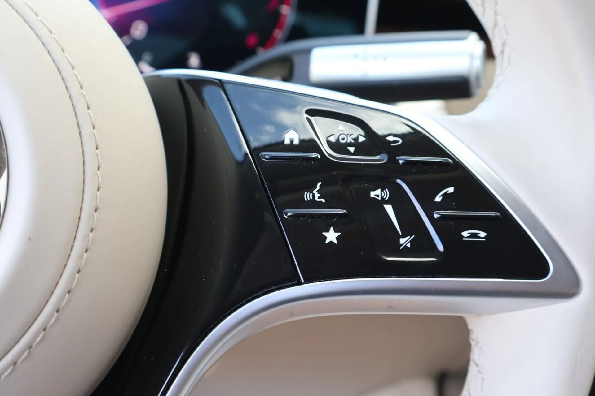 mph024_979650617_25_e60046be75