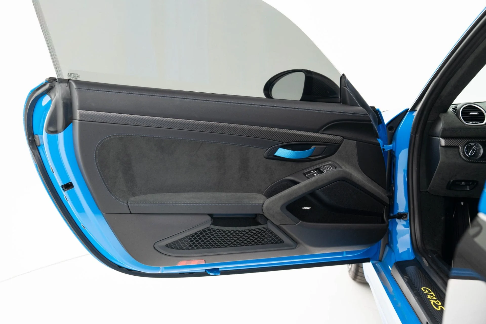 mph024_983727431_Used_2024_Porsche_718_Cayman_GT_4_RS_1775171229_9d928af23b