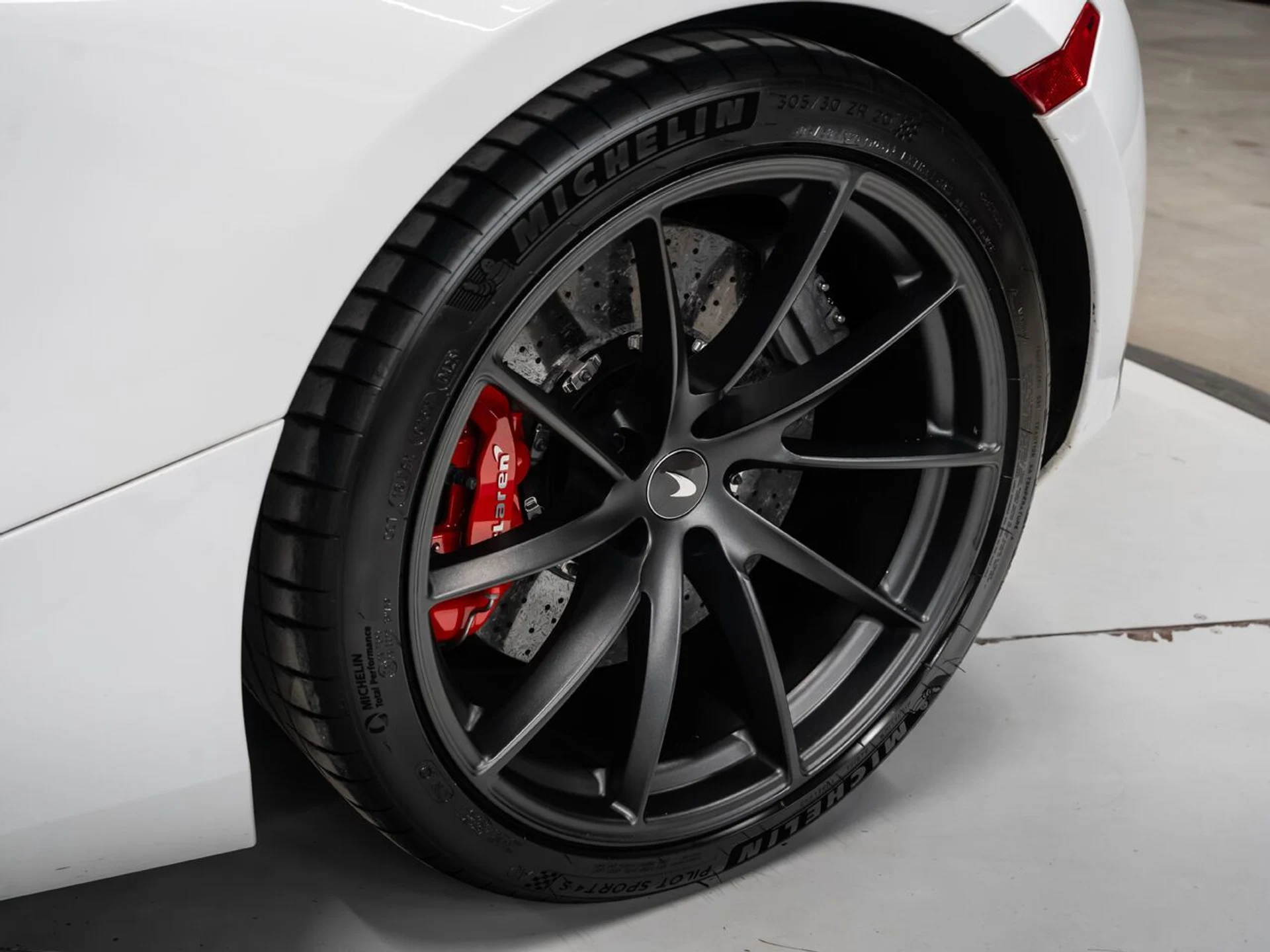 mph024_986344950_mclaren_720s_2019_2c4673e256