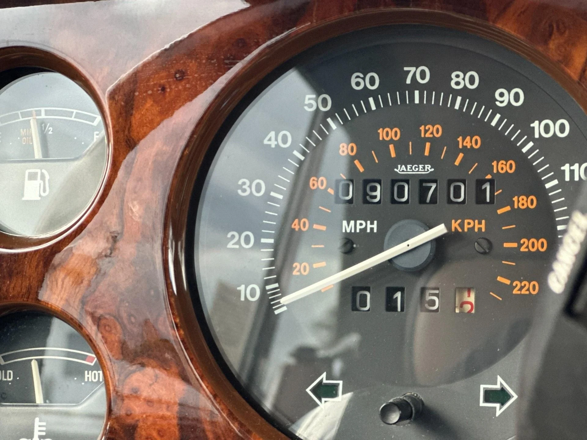 mph024_987670056_Used_1986_Rolls_Royce_Corniche_1760538301_3f1a99c0a4