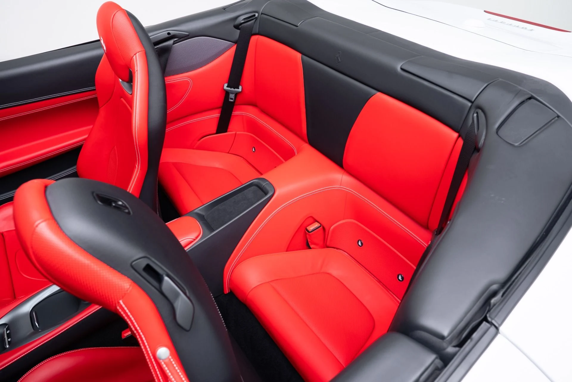 mph024_992075415_Used_2022_Ferrari_Portofino_M_1771016640_b70f6ea31c