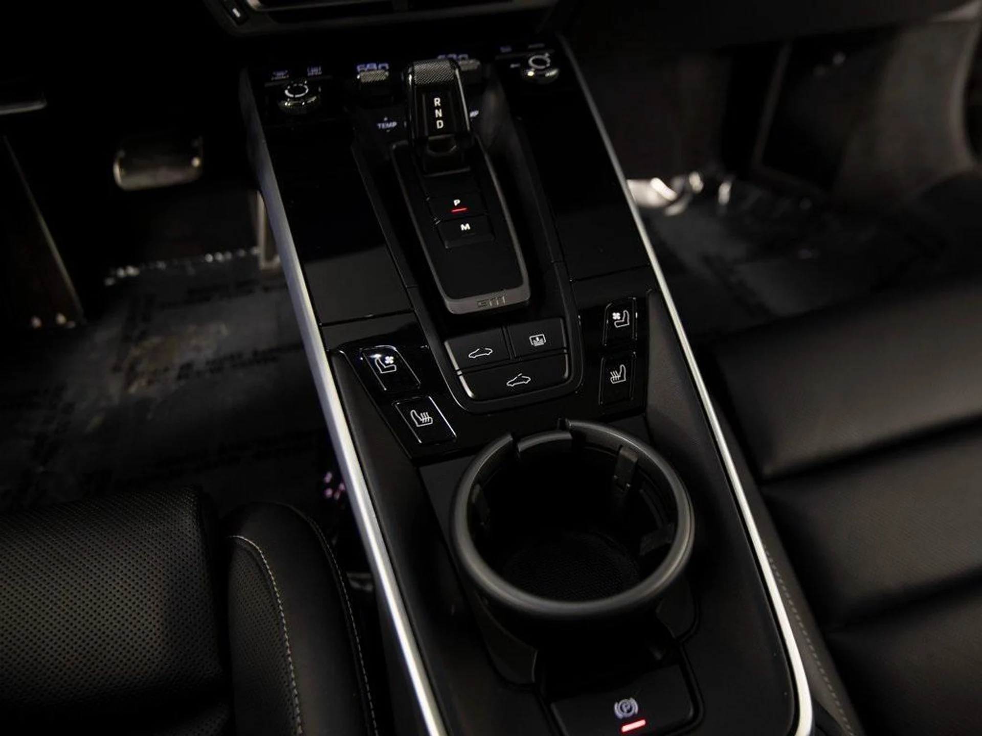 mph024_993665388_v_M5i3nyy_Vm_Ujog_Uoh7_R_Qb_S_Aui8_bb9b87ecf1