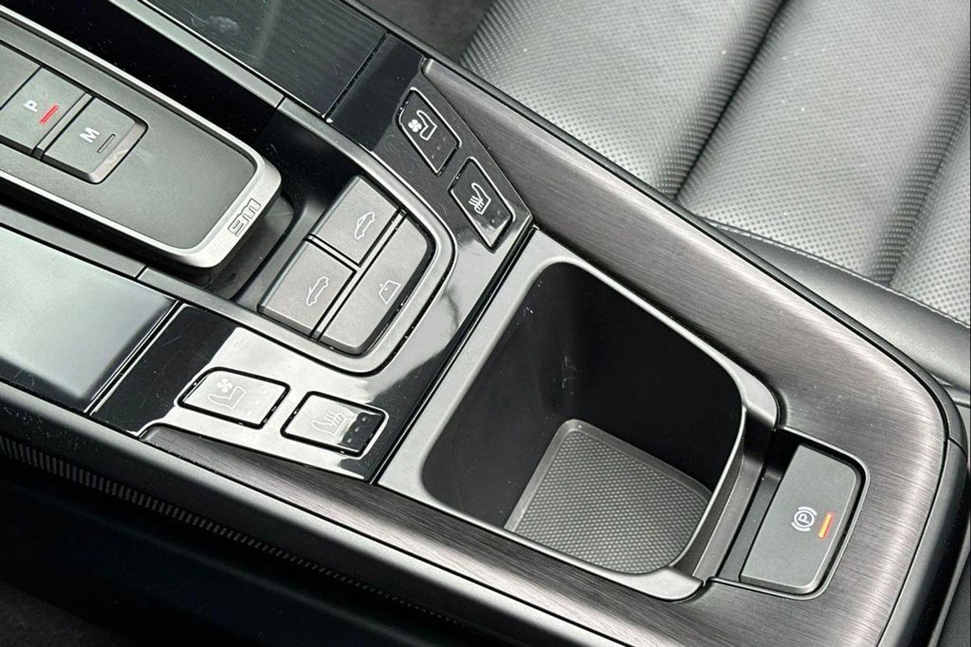 mph025_1003966430_x_NQOU_7j1g_Ls2_Rm_PGTL_6_C65ce_J5_E_df5d6ca862