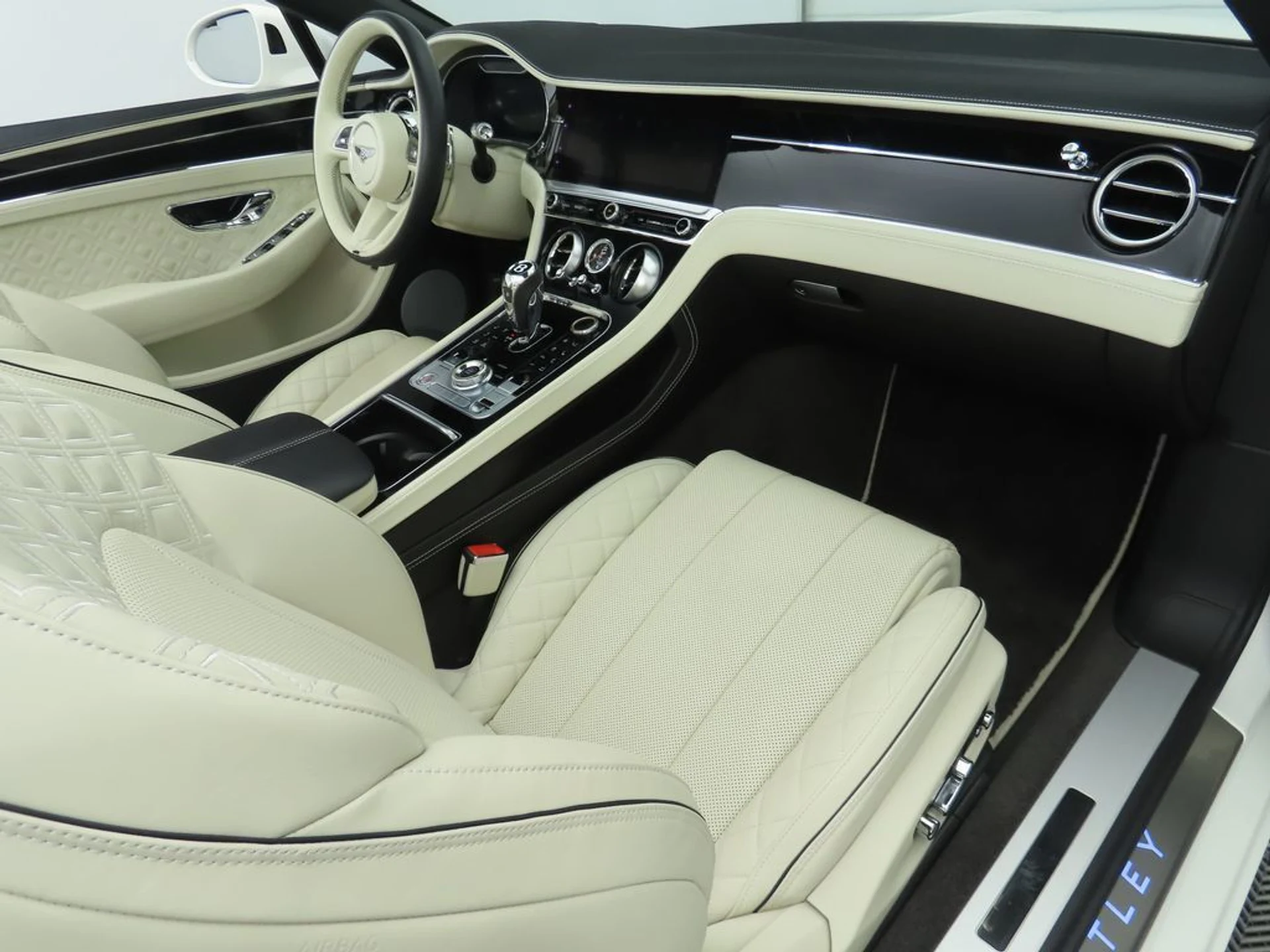 mph025_1004684423_used_2022_bentley_continental_gtmullinerconvertible_8119_22908065_26_1024_78fd827b02