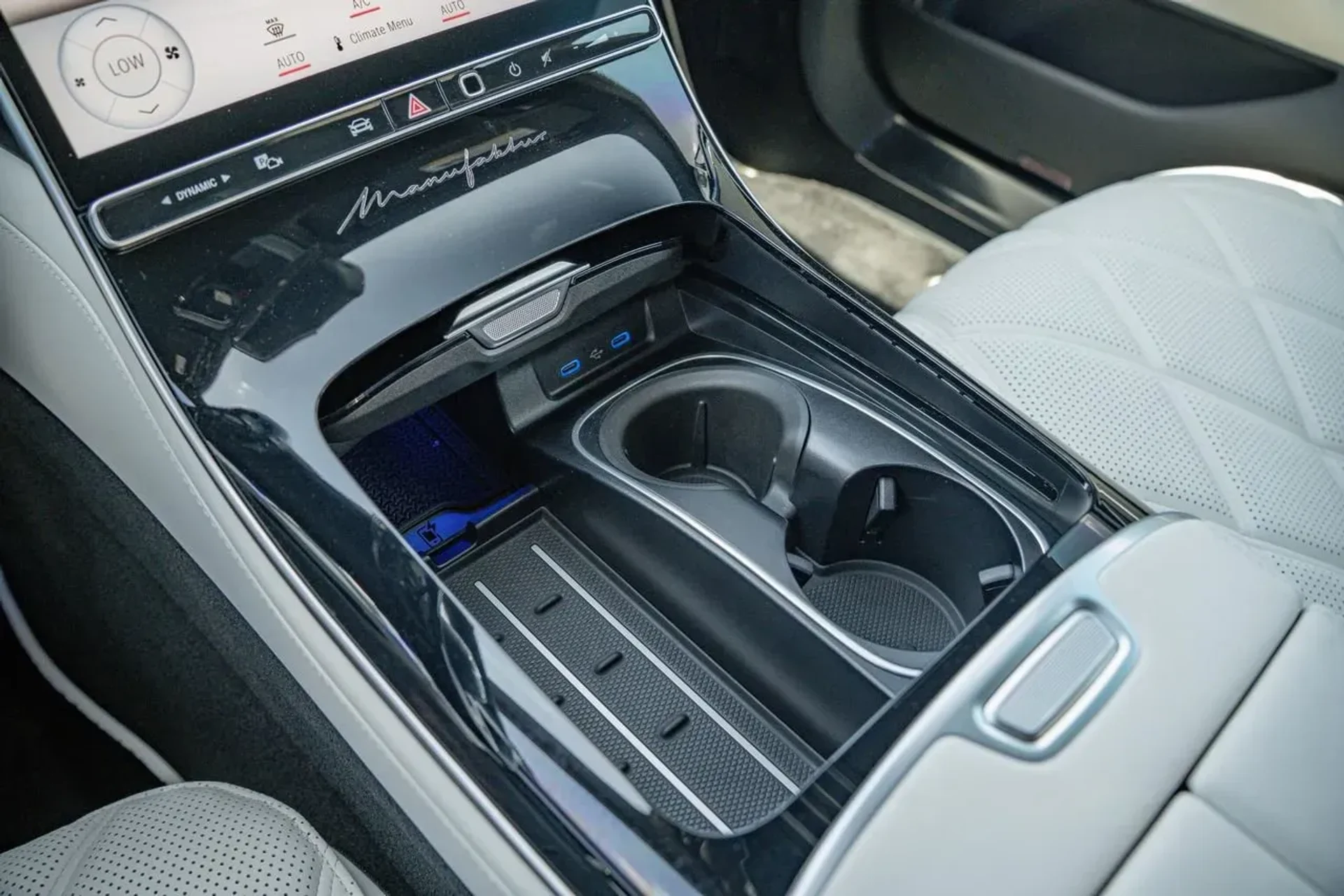 mph025_1005113915_d027b731b64849ea9a4519685b5dc3ca_08d3269683