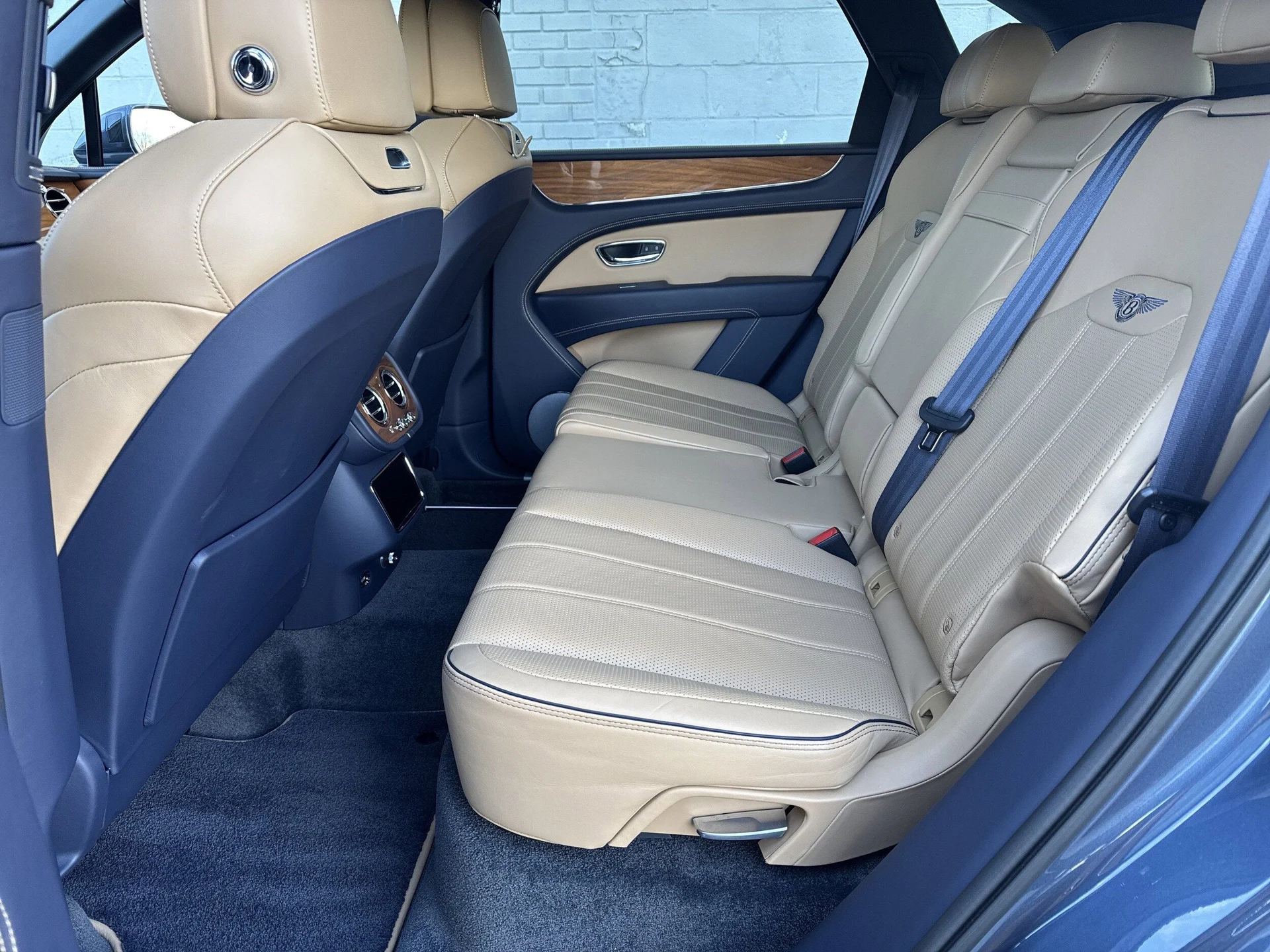 mph025_1007856628_6dda36ff331f25e0a88859463359bda0x_432aacfbc9