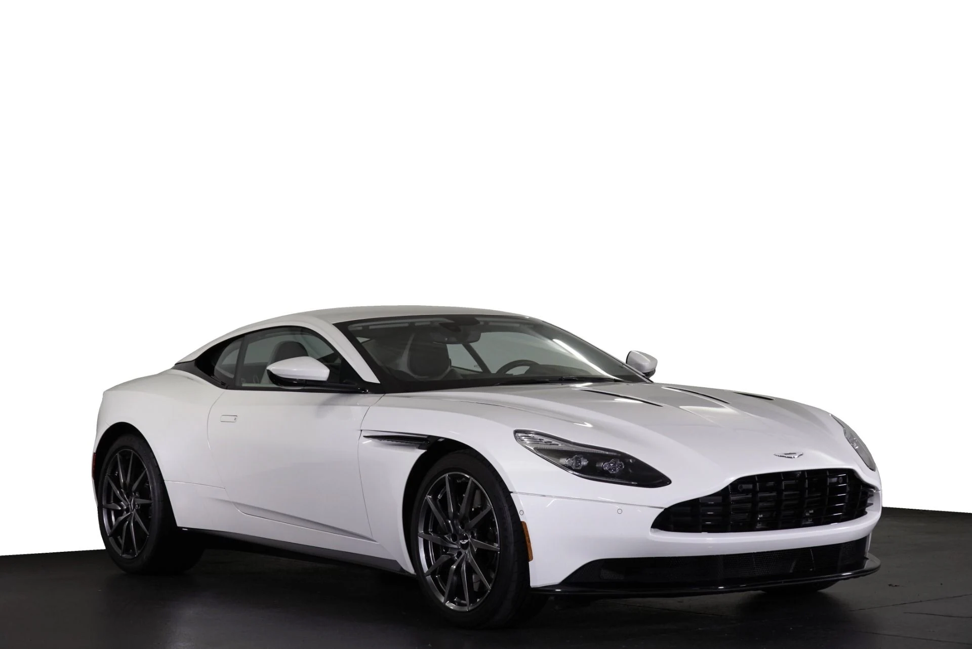 mph025_1012067565_Used_2018_Aston_Martin_DB_11_1764361544_54f0047152