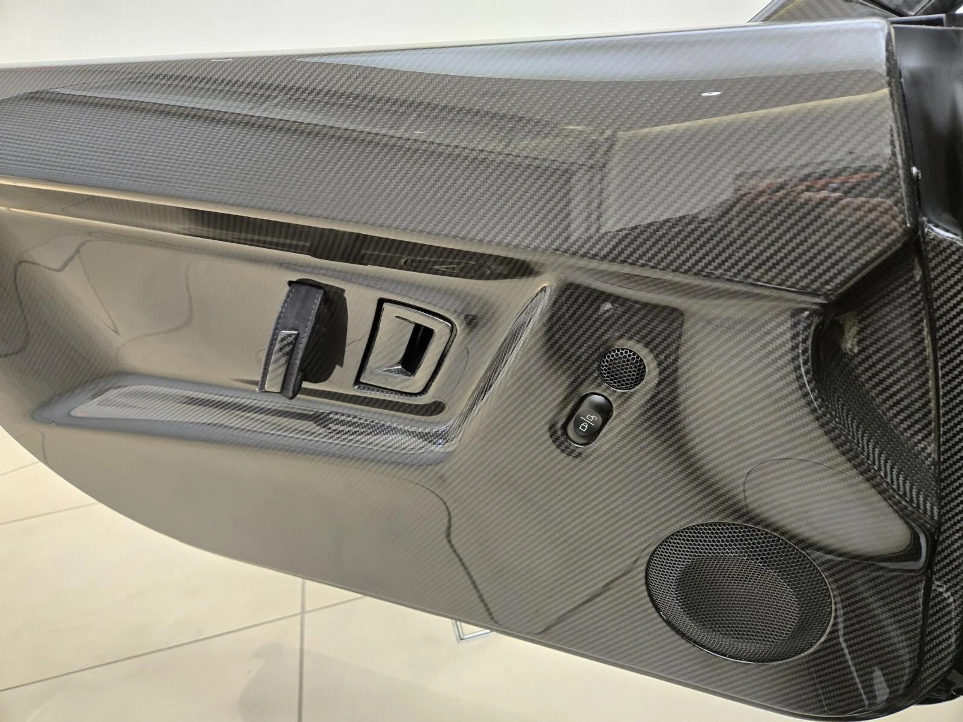 mph025_1013945457_Used_2011_Lamborghini_Gallardo_LP_560_4_1762242025_af81a3ec7f