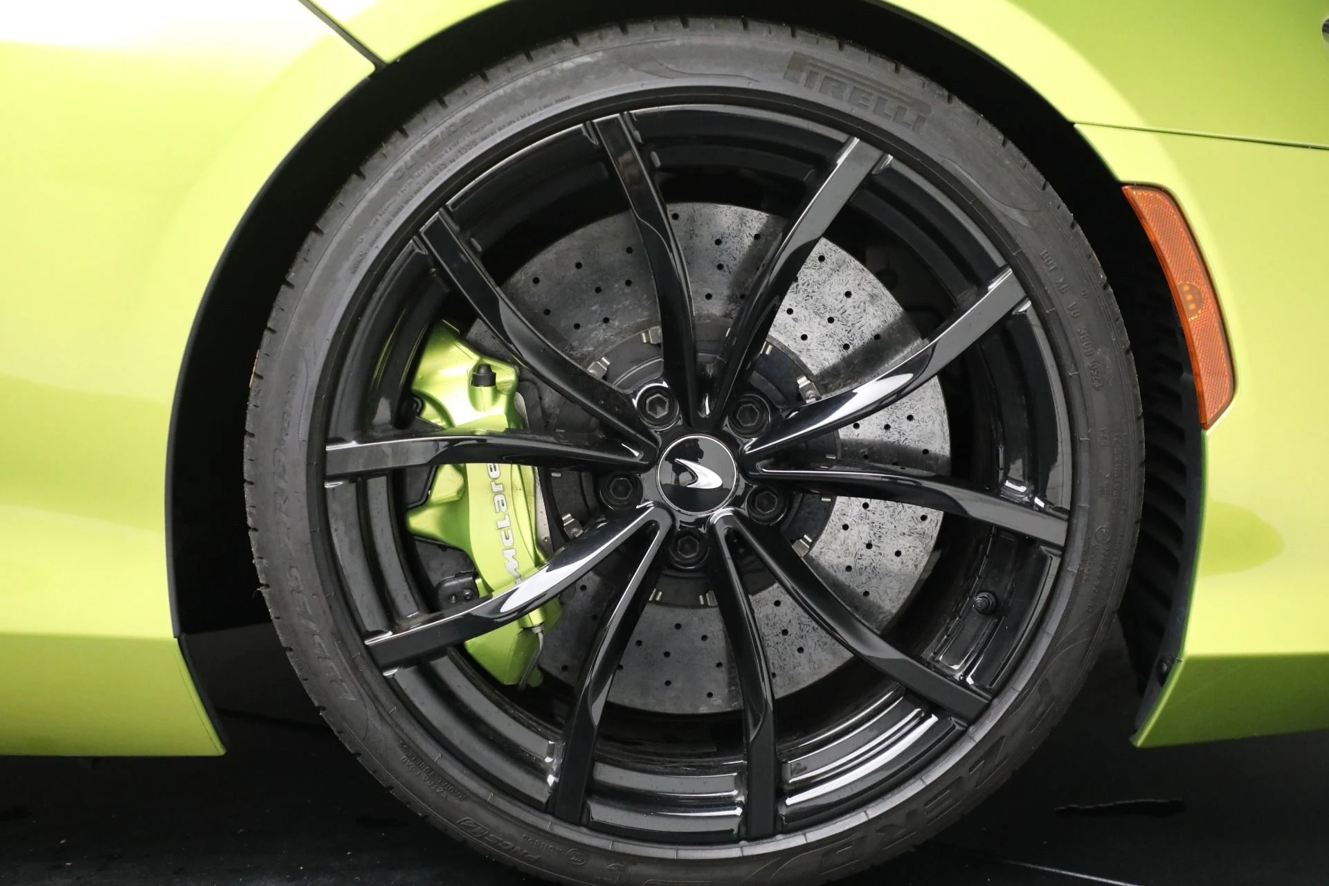 mph025_1017602340_Used_2024_Mc_Laren_Artura_Tech_Lux_f631a9ce1d