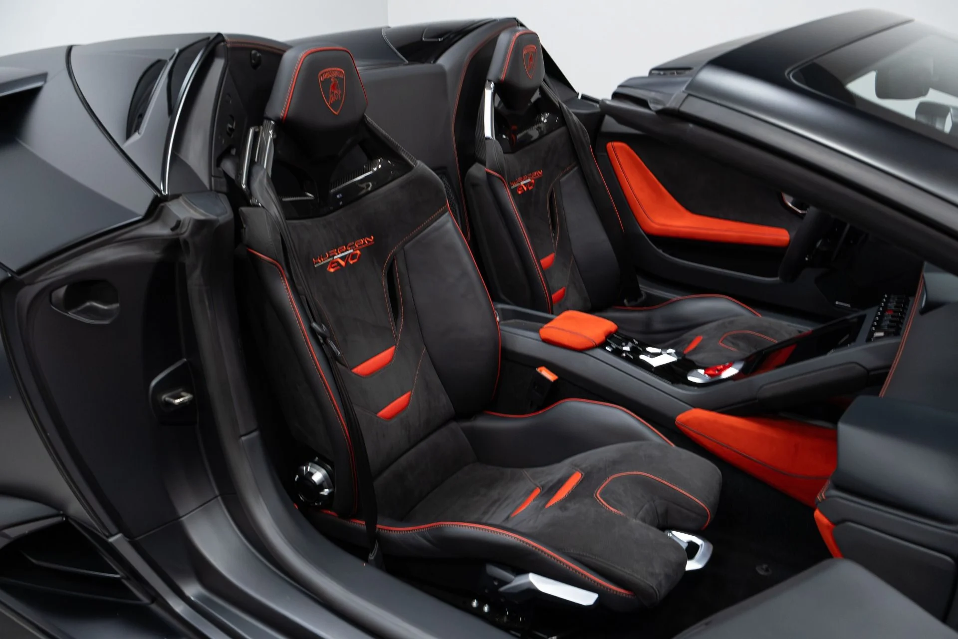 mph025_1021855946_Used_2021_Lamborghini_Huracan_EVO_1773475781_c118a30ae7