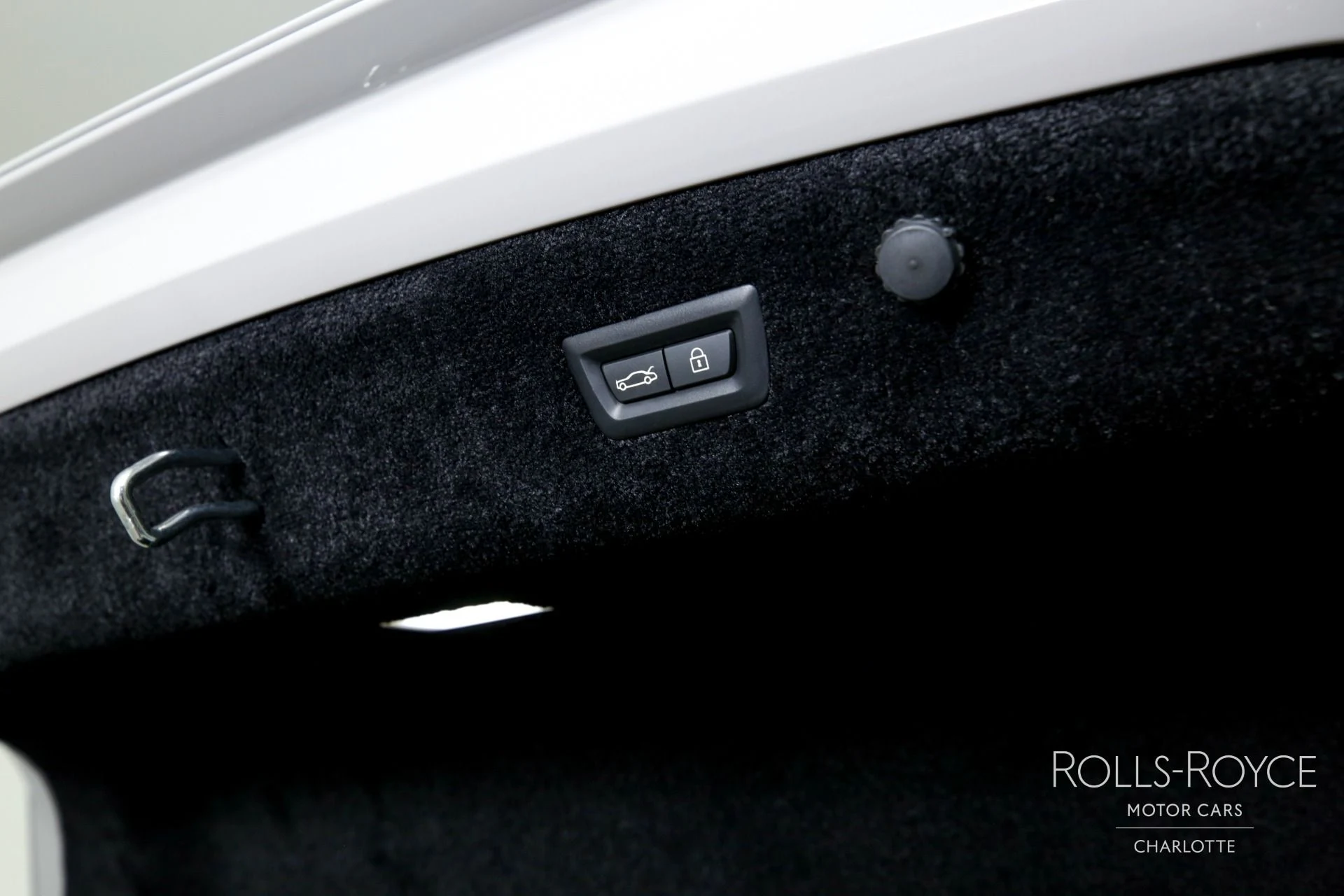 mph025_1022474774_Used_2024_Rolls_Royce_Black_Badge_Ghost_1738085665_d5dc05939c