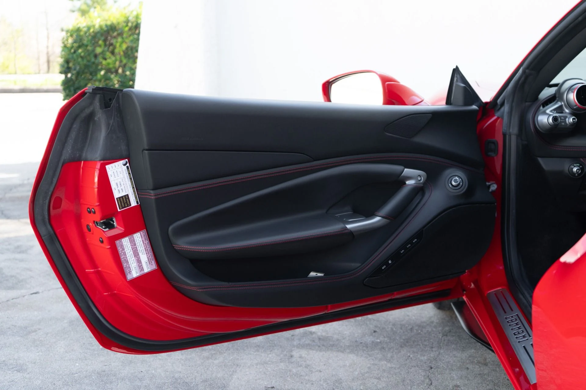 mph025_1031357329_Used_2022_Ferrari_F8_Tributo_1773444100_ef9c2e4778