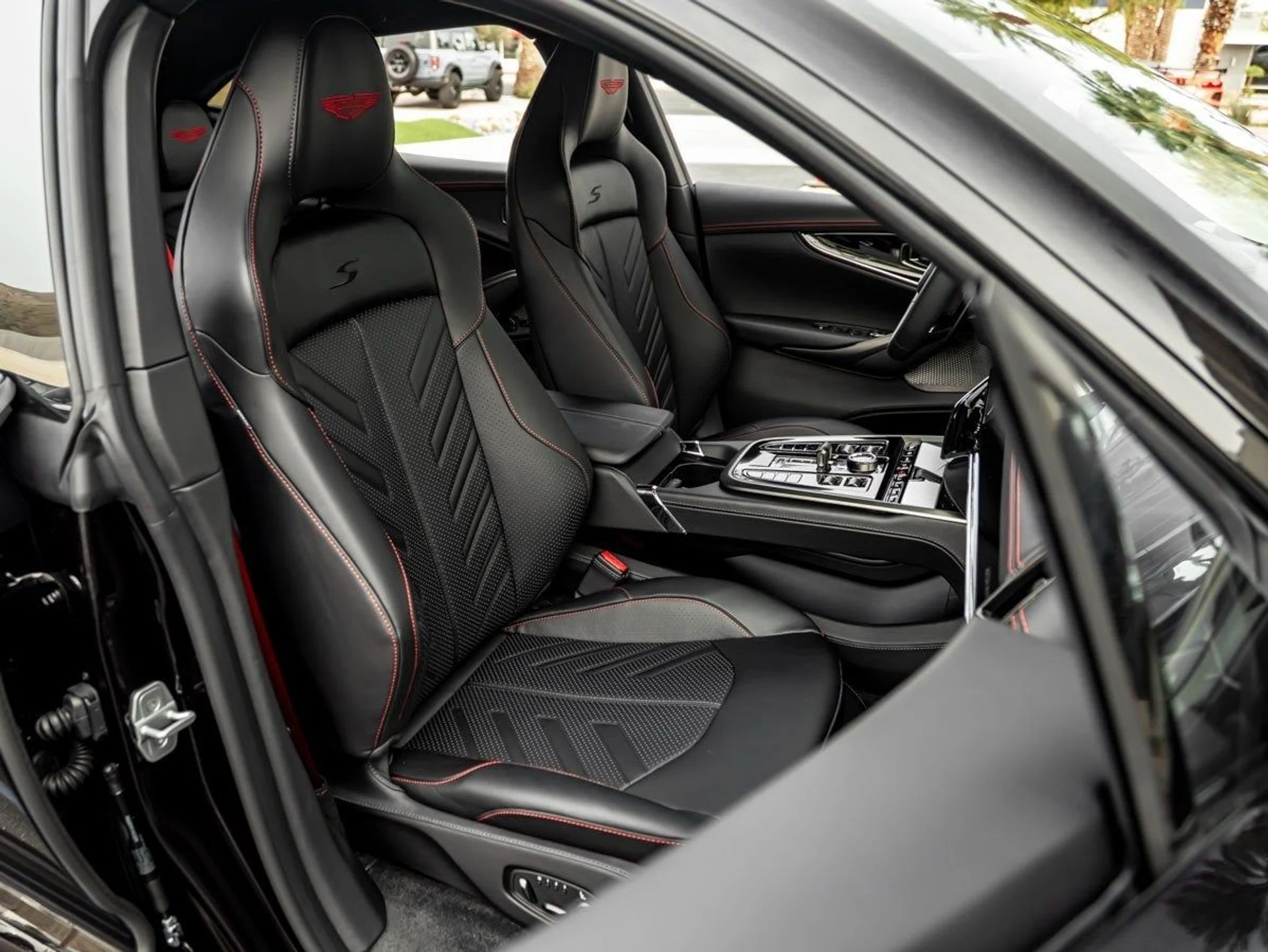 mph025_1037184699_26_ee6d367fd2