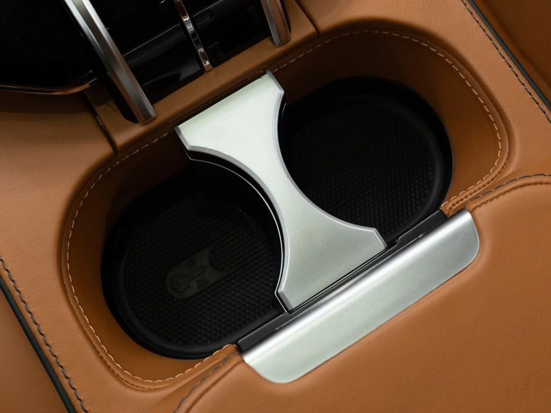 mph025_1039388431_8601e026a656a8b7812bdffdfe27a4fd_207b619998