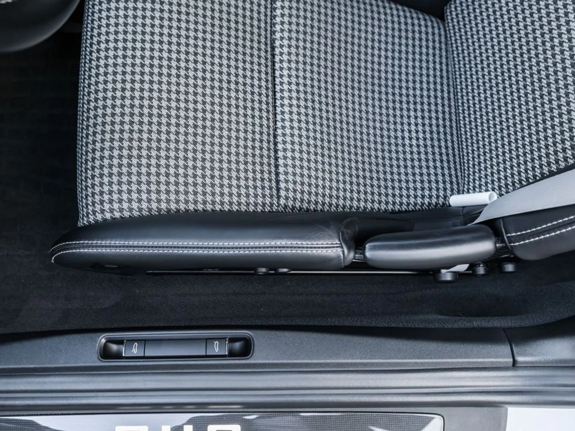 mph025_1042311465_b7cc04ed_686a_4f2b_bbb8_808e5525b725_7a9a464d55