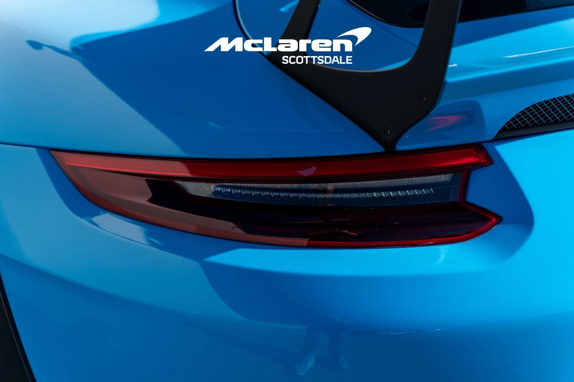 mph025_1044662308_Used_2018_PORSCHE_911_GT_2_RS_1765679912_5a1a82fc87