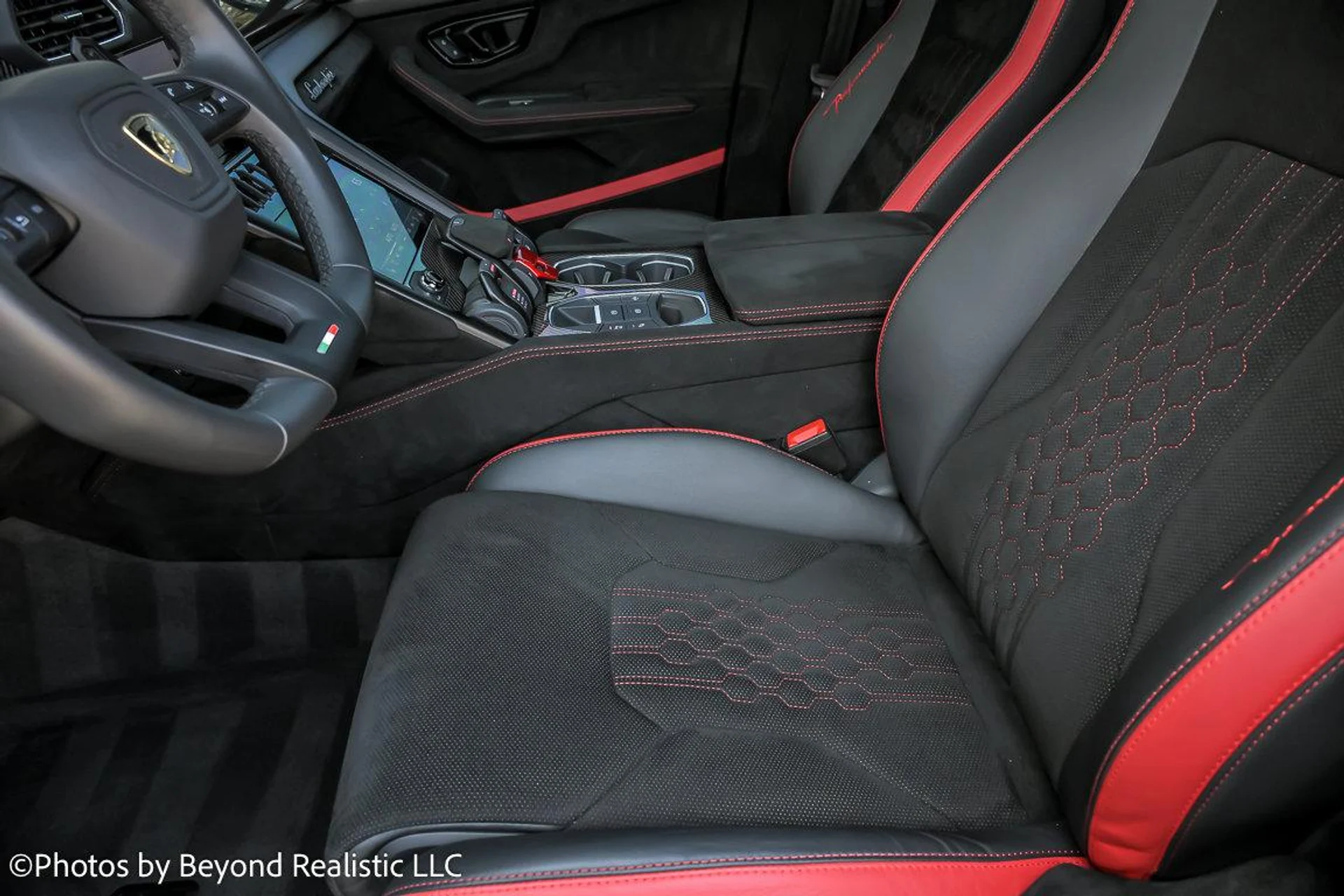 mph025_1046310539_Used_2024_Lamborghini_Urus_Performante_Certified_1757578166_4a5f734e9f