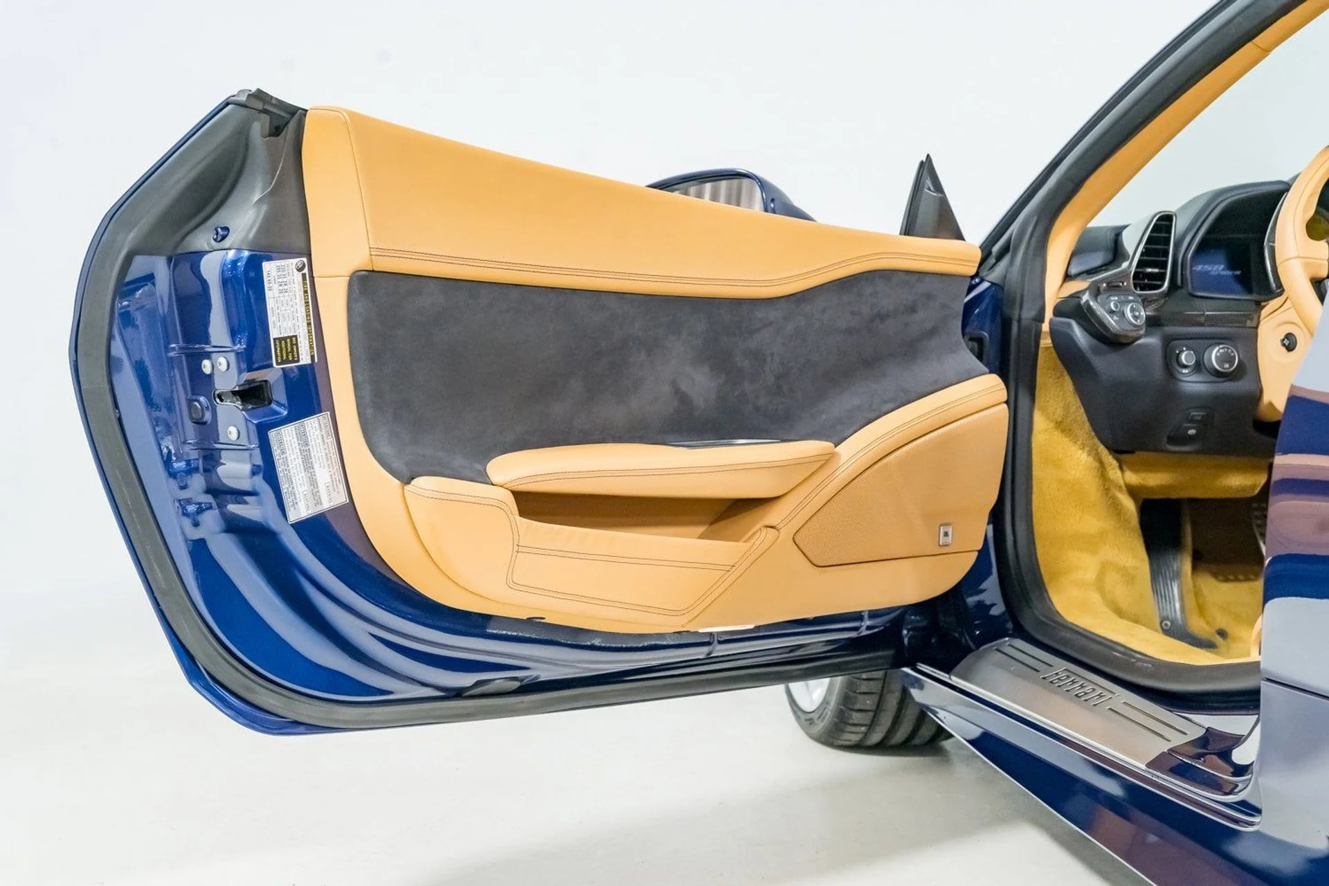 mph025_1047751063_fe9b2e2681da4ac0b5e6e00b4f131855_31b52eeabe