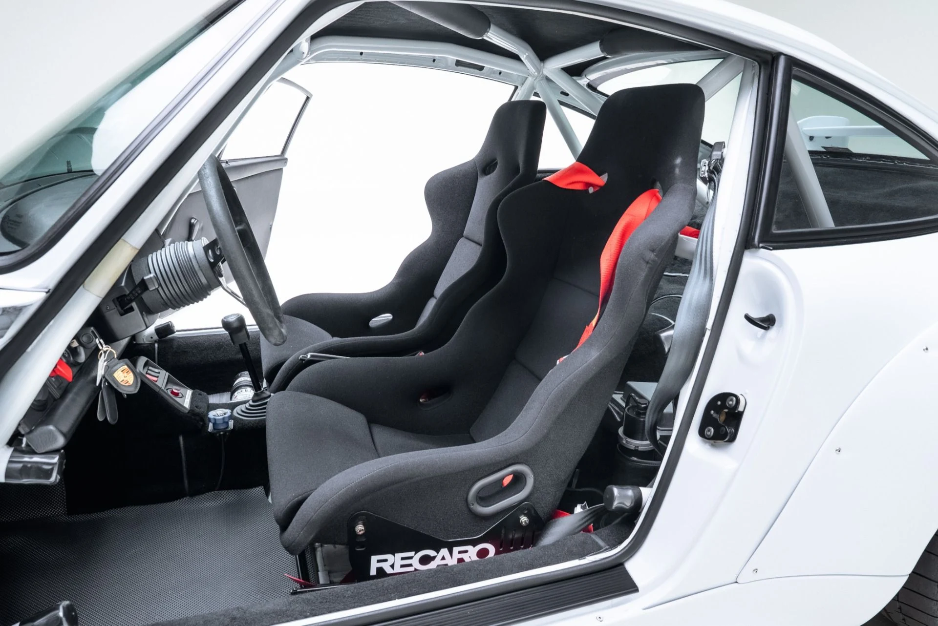 mph025_1050495165_Used_1997_Porsche_911_993_Cup_38_RSR_1773179300_f93ab46728