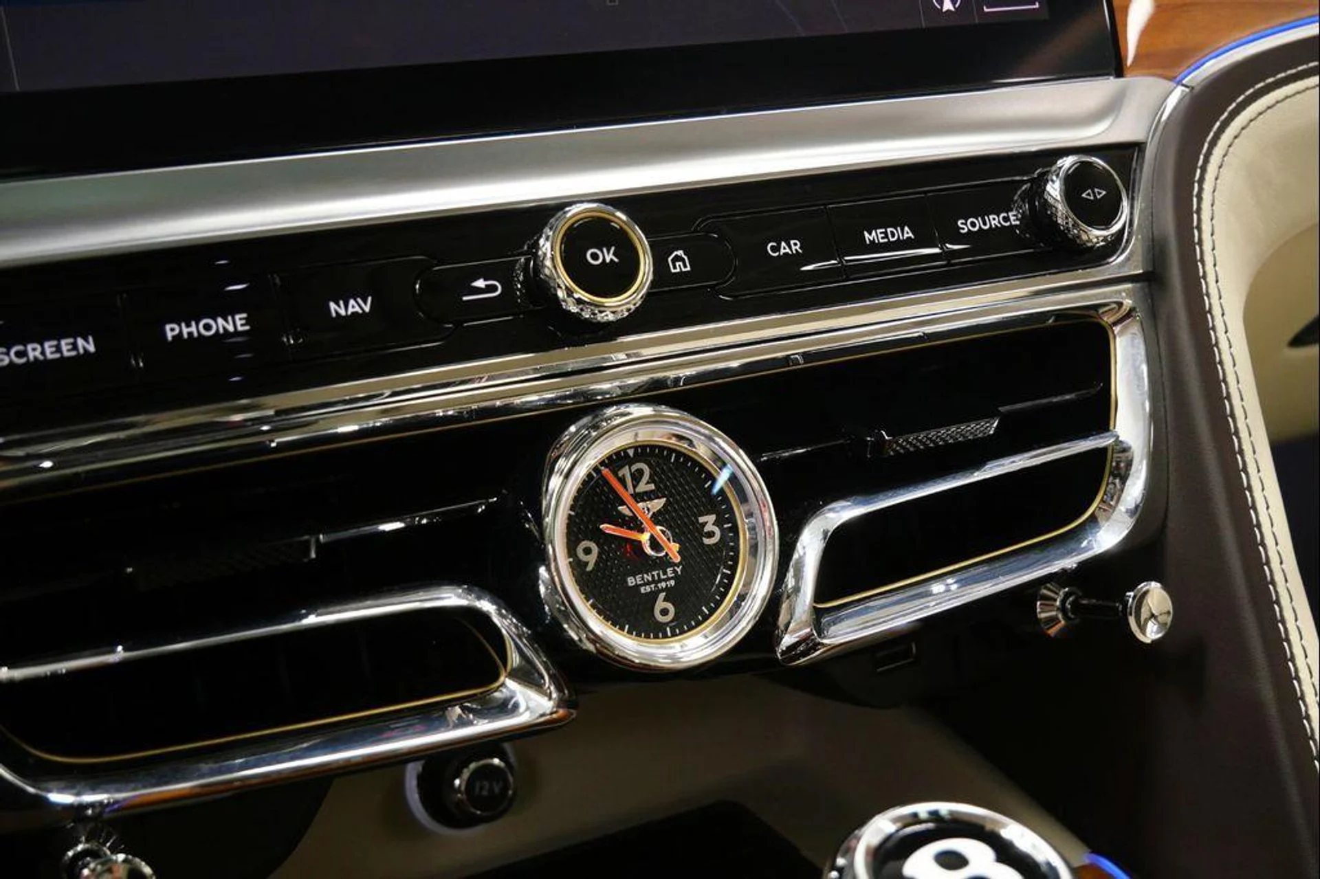 mph025_1051464507_w9_o_Yx_Iyraxo_Viu2y5_IL_4_C8_Aykg_3fb784f1fb