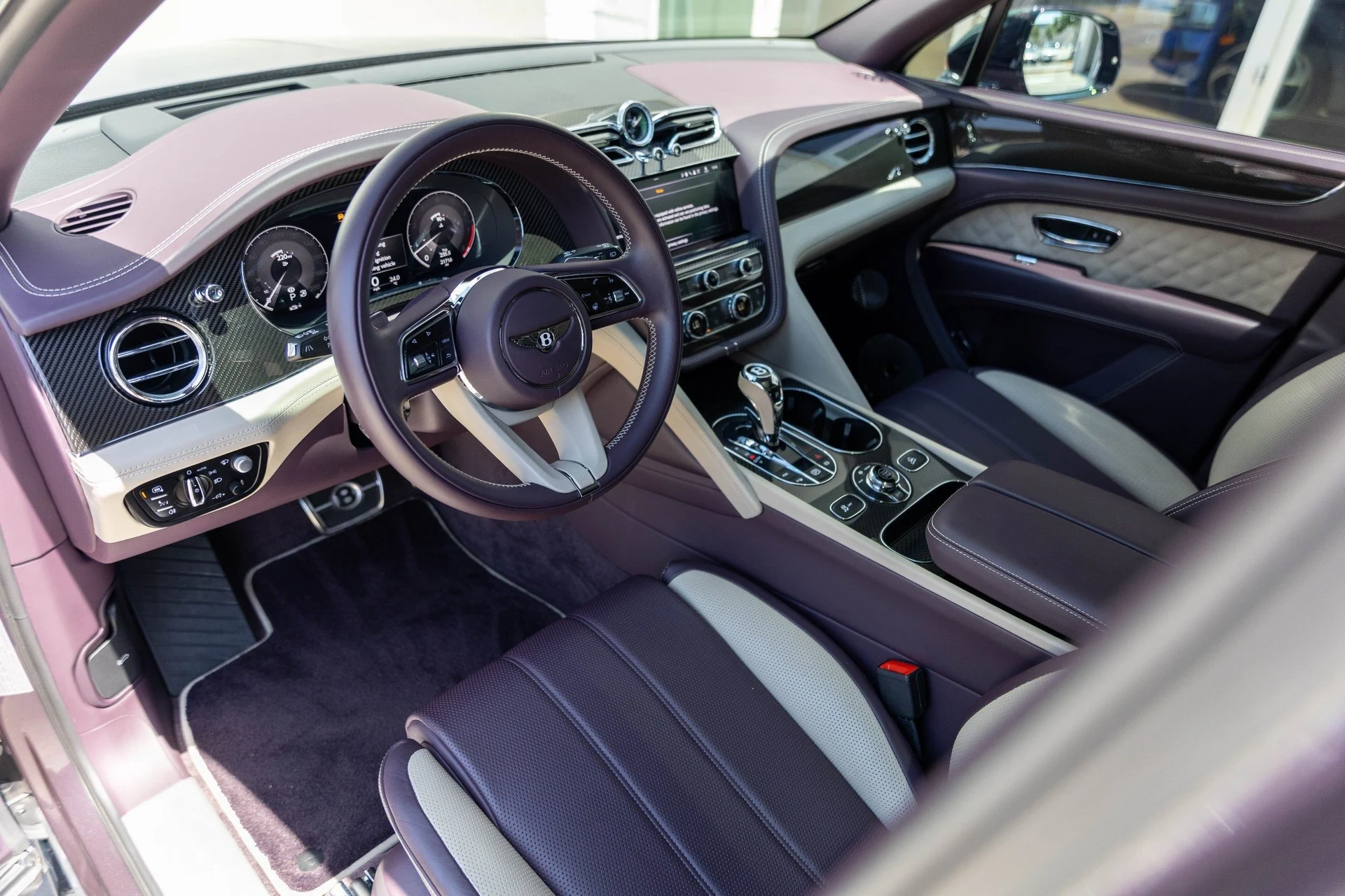 mph025_1057136443_Hi_Tech_Luxury_Imports_LLC_SJAAT_2_ZV_4_PC_018520_image_25_0fb61d7273