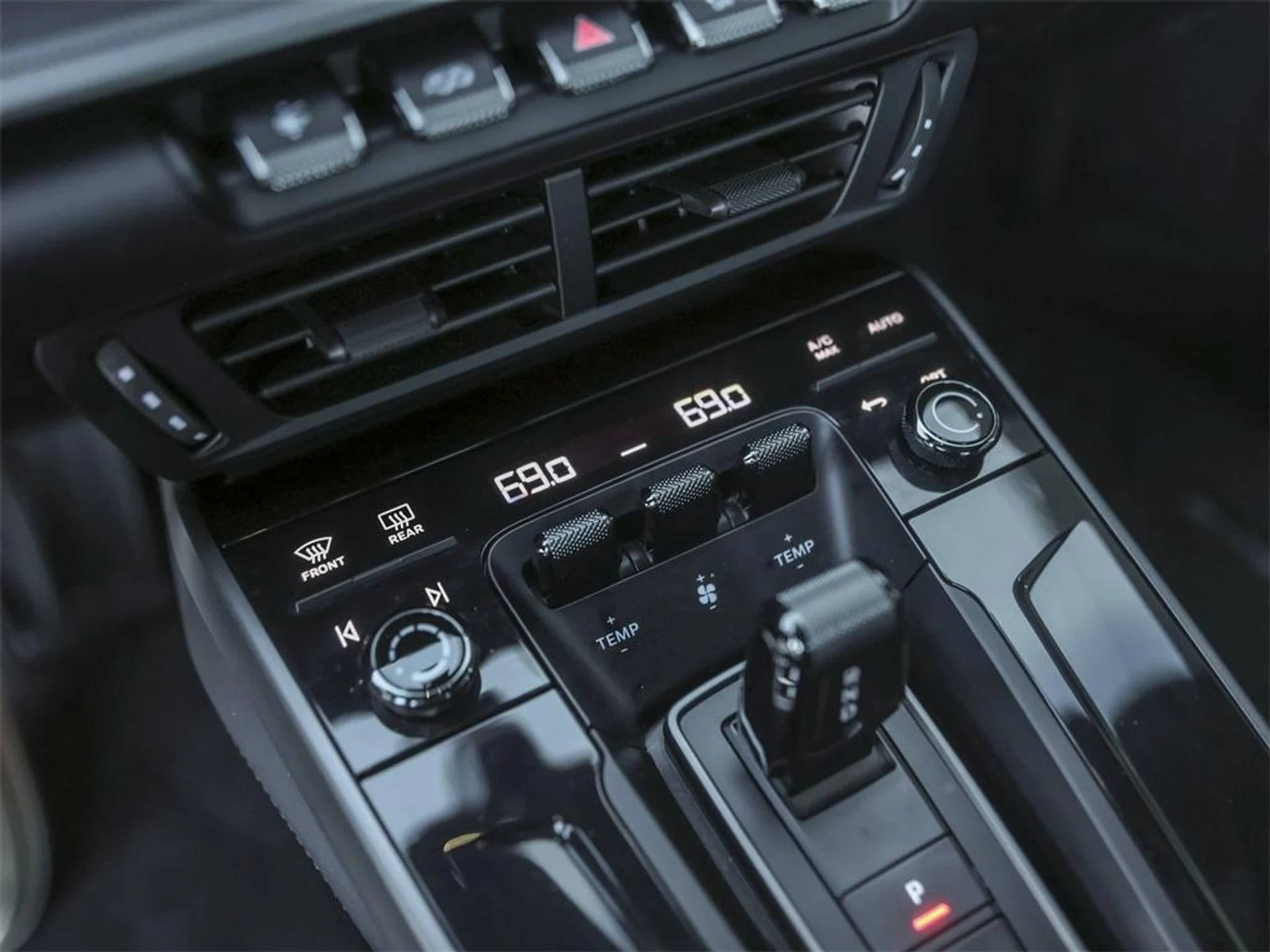 mph025_1058663669_MJ_Ach_Pku_Uk_N2b_Tl7wsv0qqs_M54_529315024b