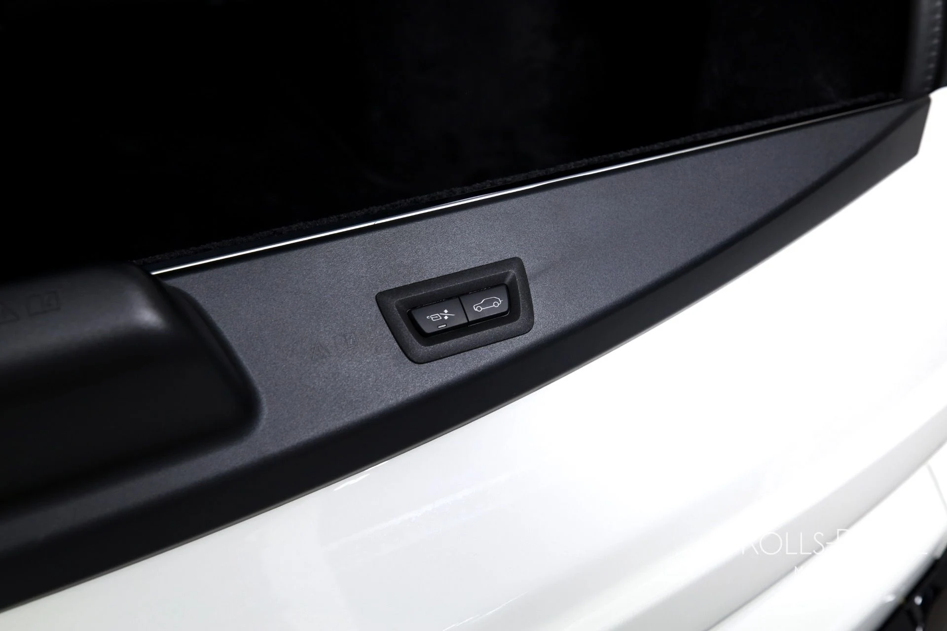 mph025_1059005690_Used_2026_Rolls_Royce_Cullinan_1759509260_73653a80cd