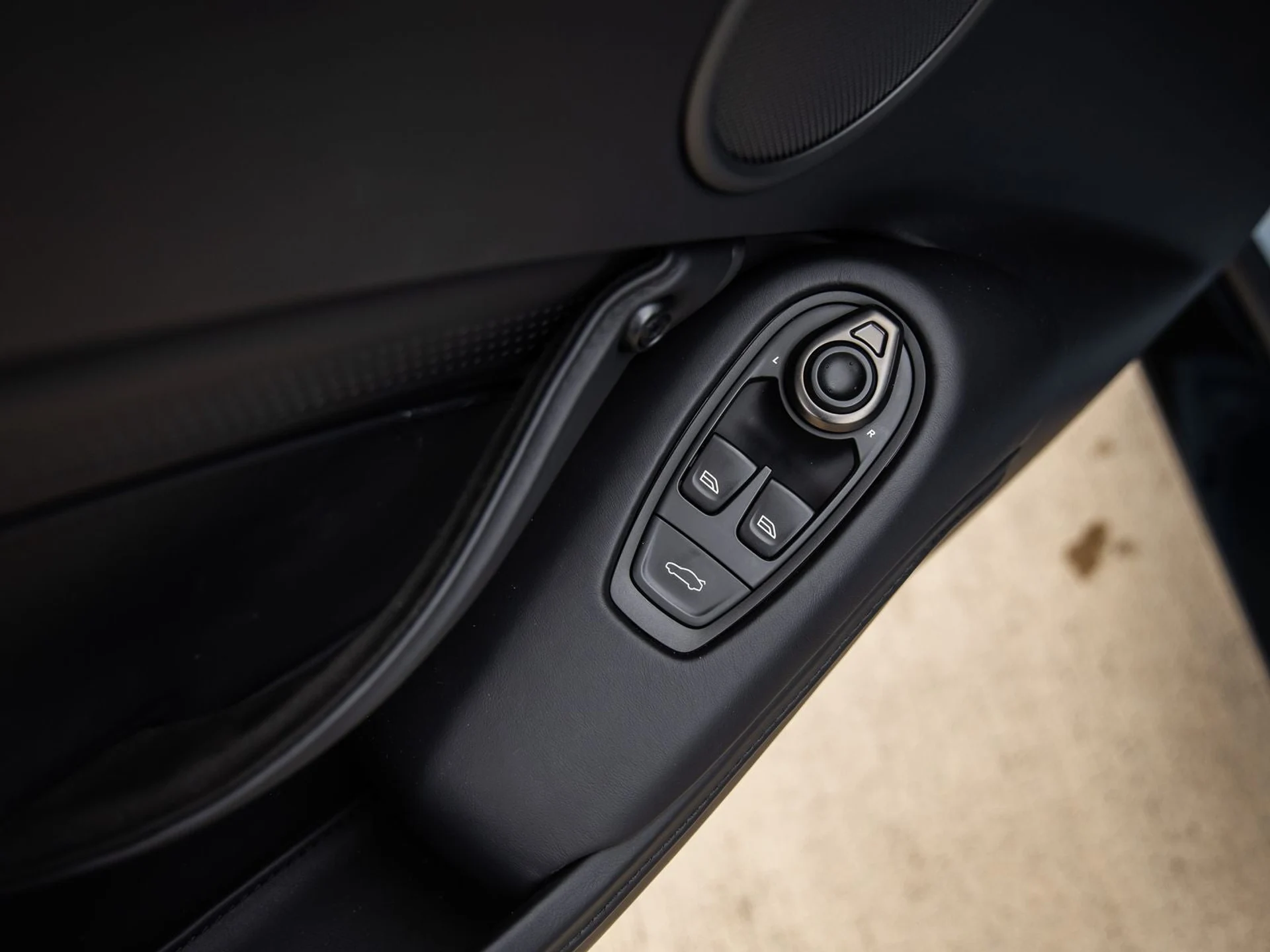 mph025_106107410_26_9144980b0f