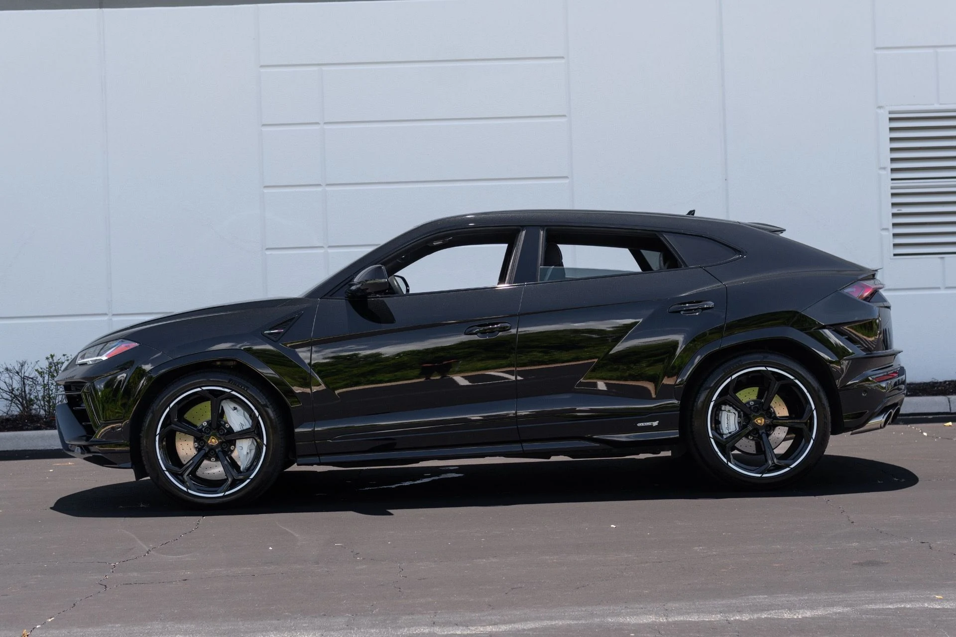 mph025_1062771596_Used_2023_Lamborghini_Urus_S_1780940773_f70101aa33