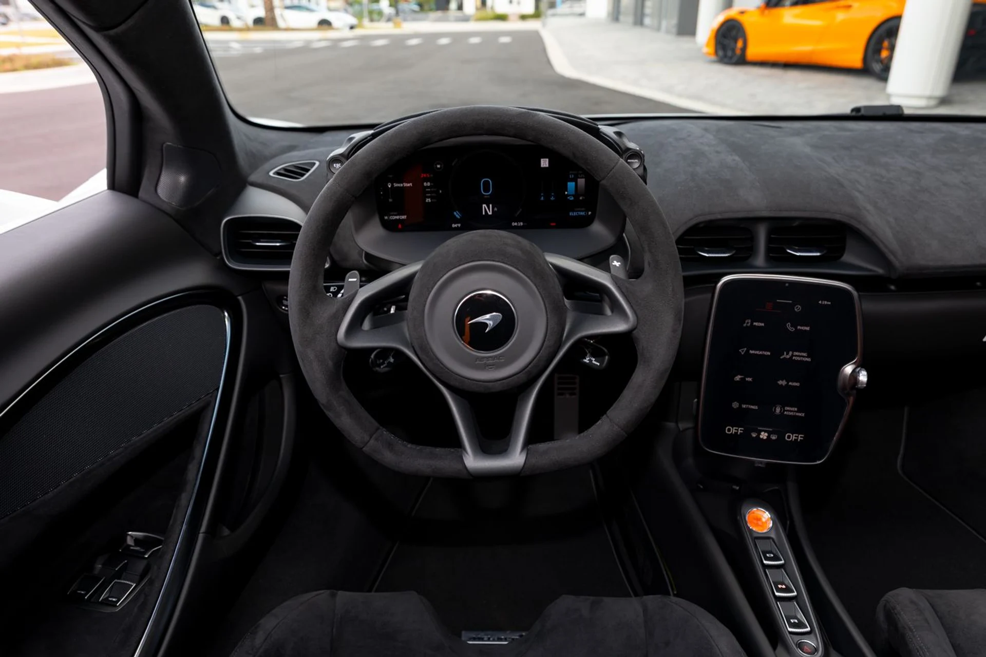 mph025_1068847107_526_p26_l_6d4e6e234d